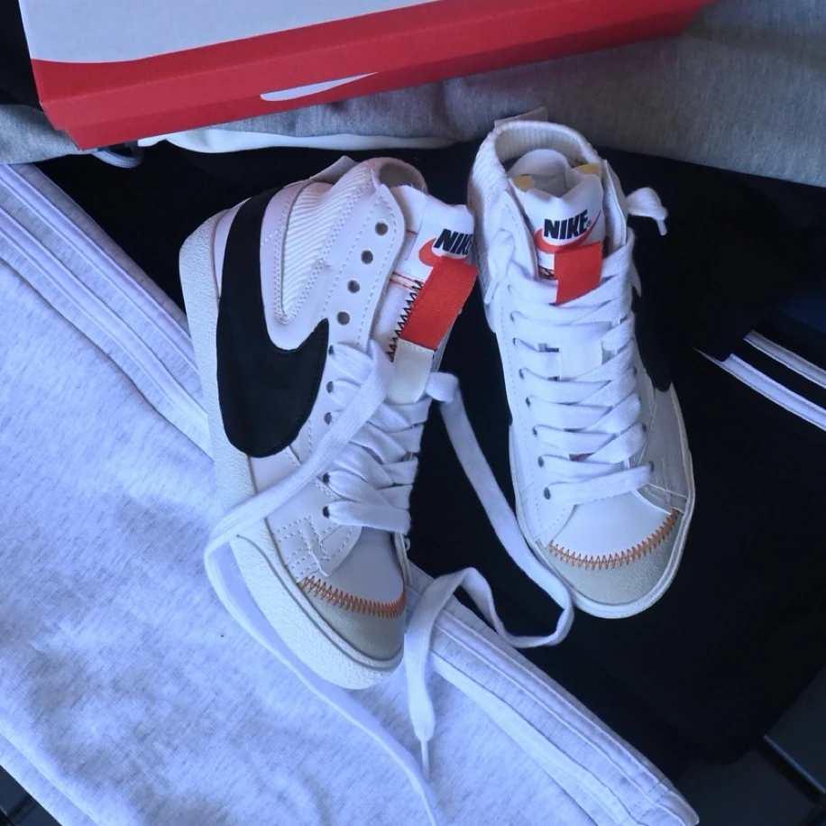 Nike Blazer - Jumbo - Beyaz Siyah
