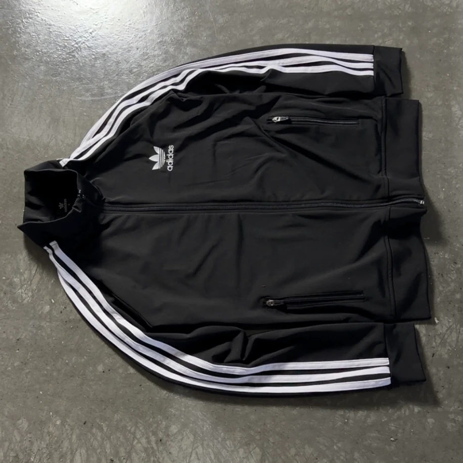 Adidas Regular Ceket - Siyah görsel 3