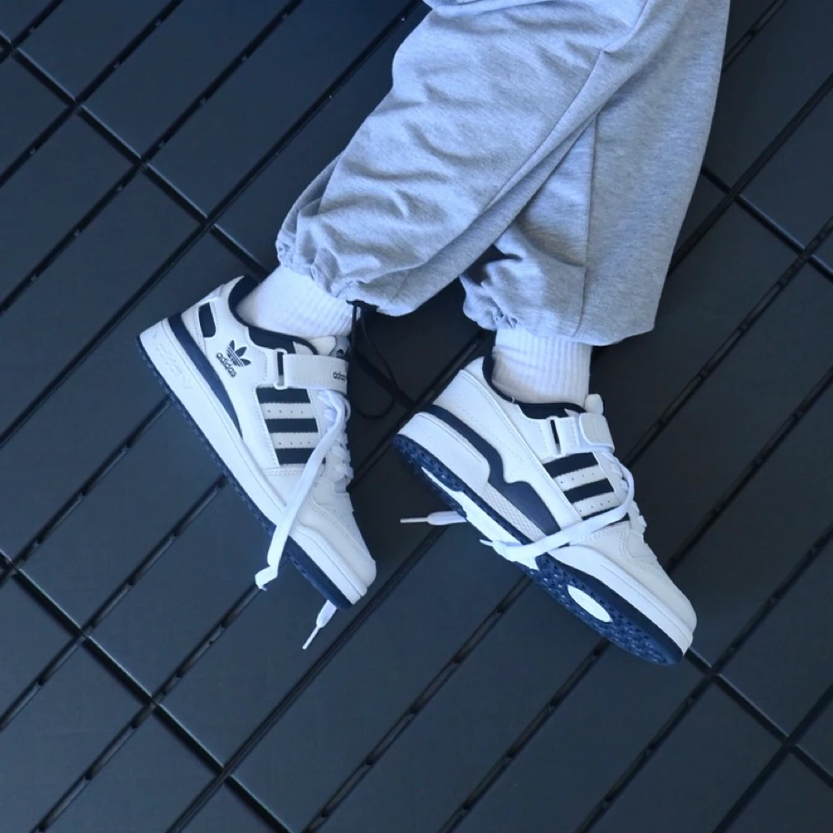 Adidas Forum Low - Beyaz Lacivert görsel 3