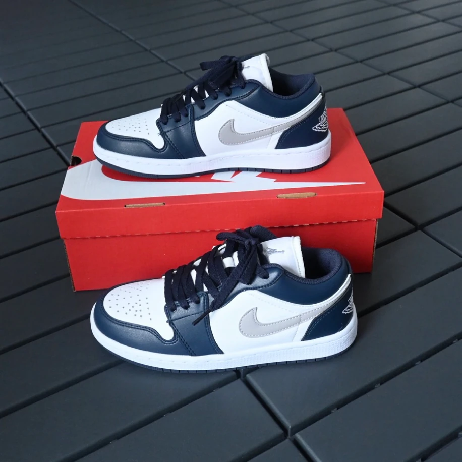 Nike Air Jordan 1 Low - Lacivert Gümüş görsel 2