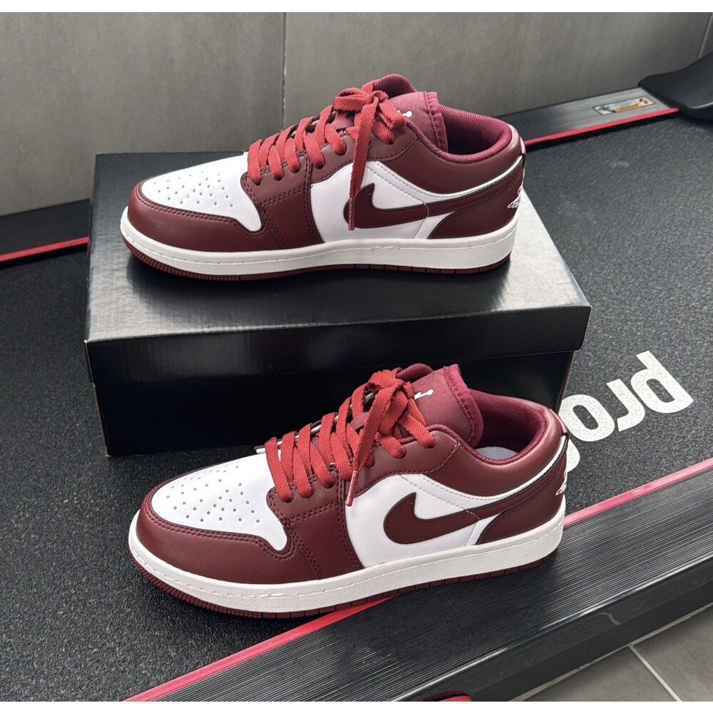 Nike Air Jordan 1 Low - Bordo