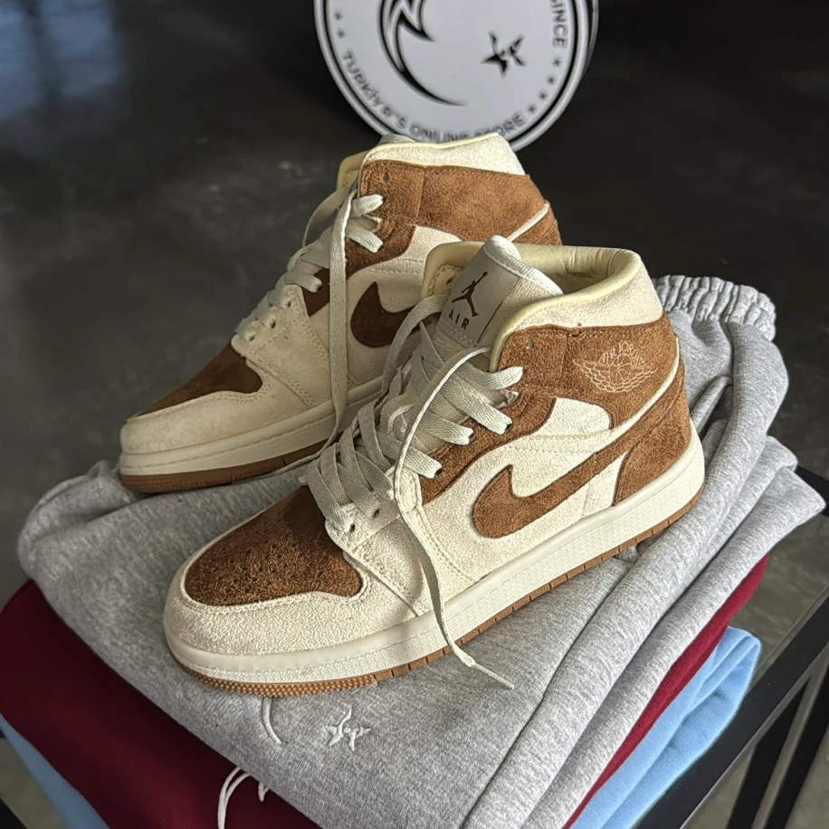 Nike Air Jordan 1 Mid - Kadife Kahve