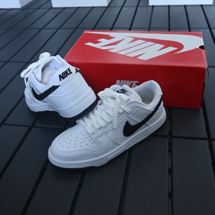 Nike Dunk SB - Beyaz Siyah görsel 2