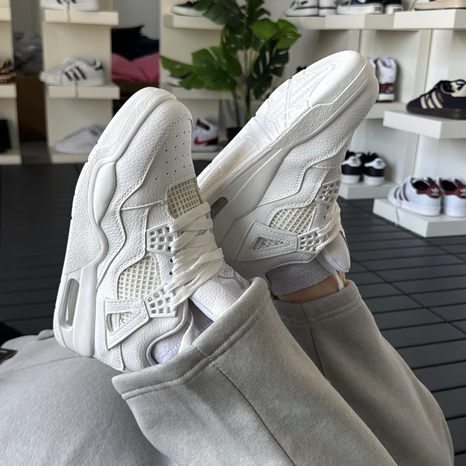Nike Air Jordan 4 Retro - Beyaz