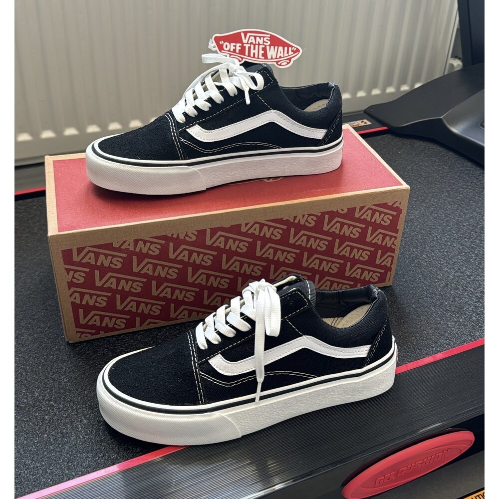 Vans Old Skool - Siyah Beyaz görsel 2