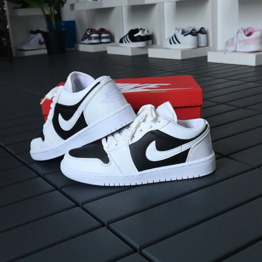 Nike Air Jordan 1 Low - Beyaz Siyah
