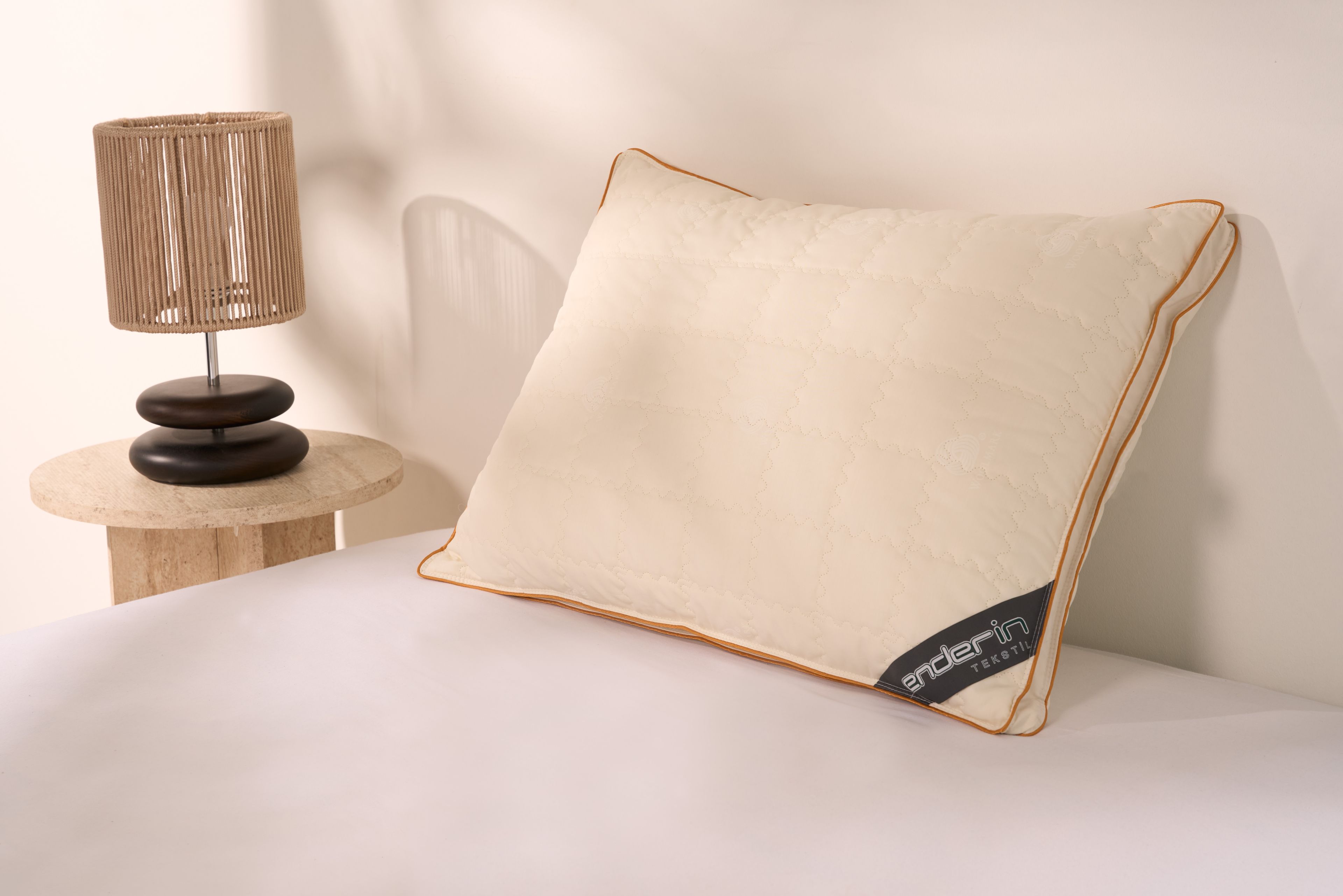 JADE SERİSİ YÜN YASTIK
