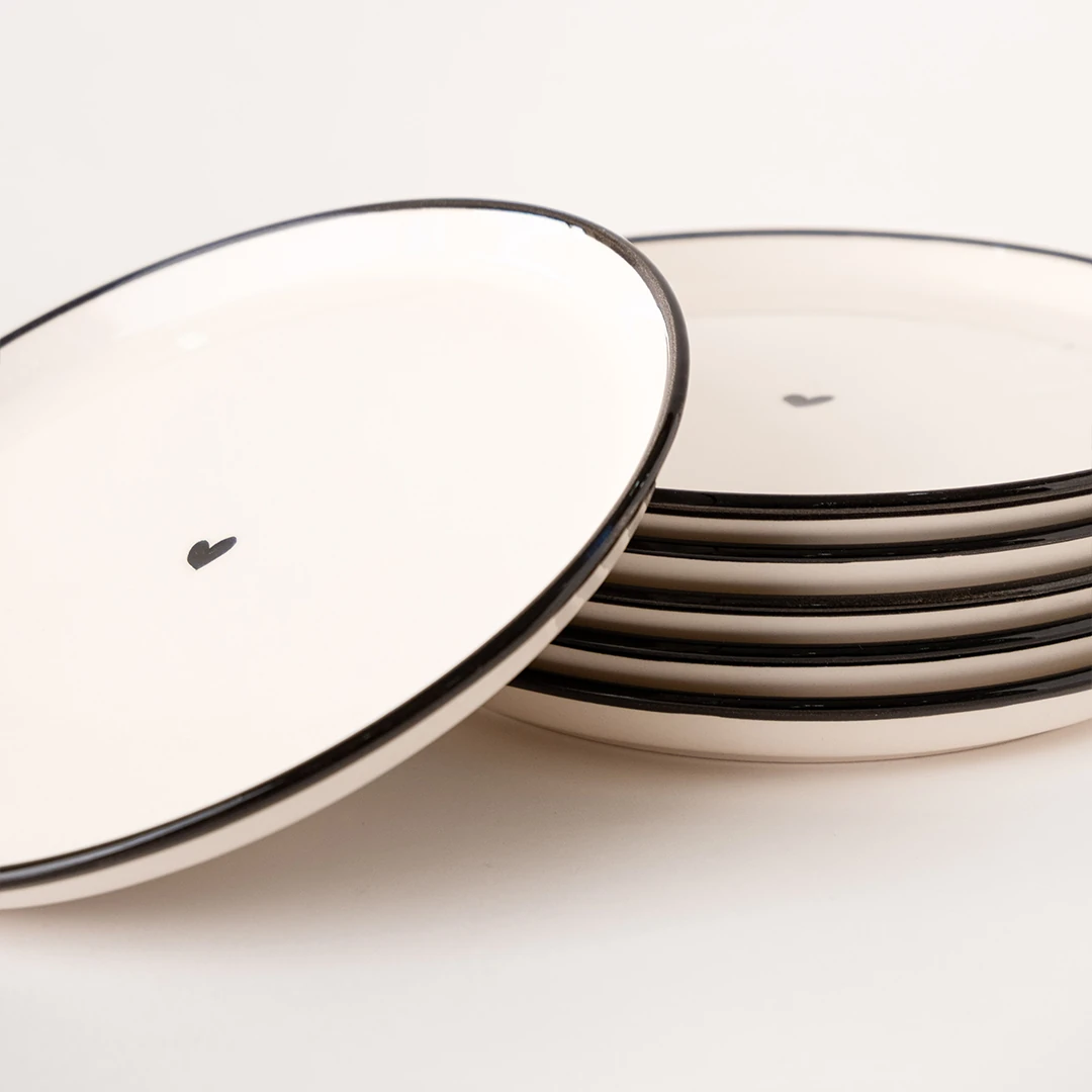 Kalp Desen Kahvaltı Tabağı 19cm 6'lı - Siyah