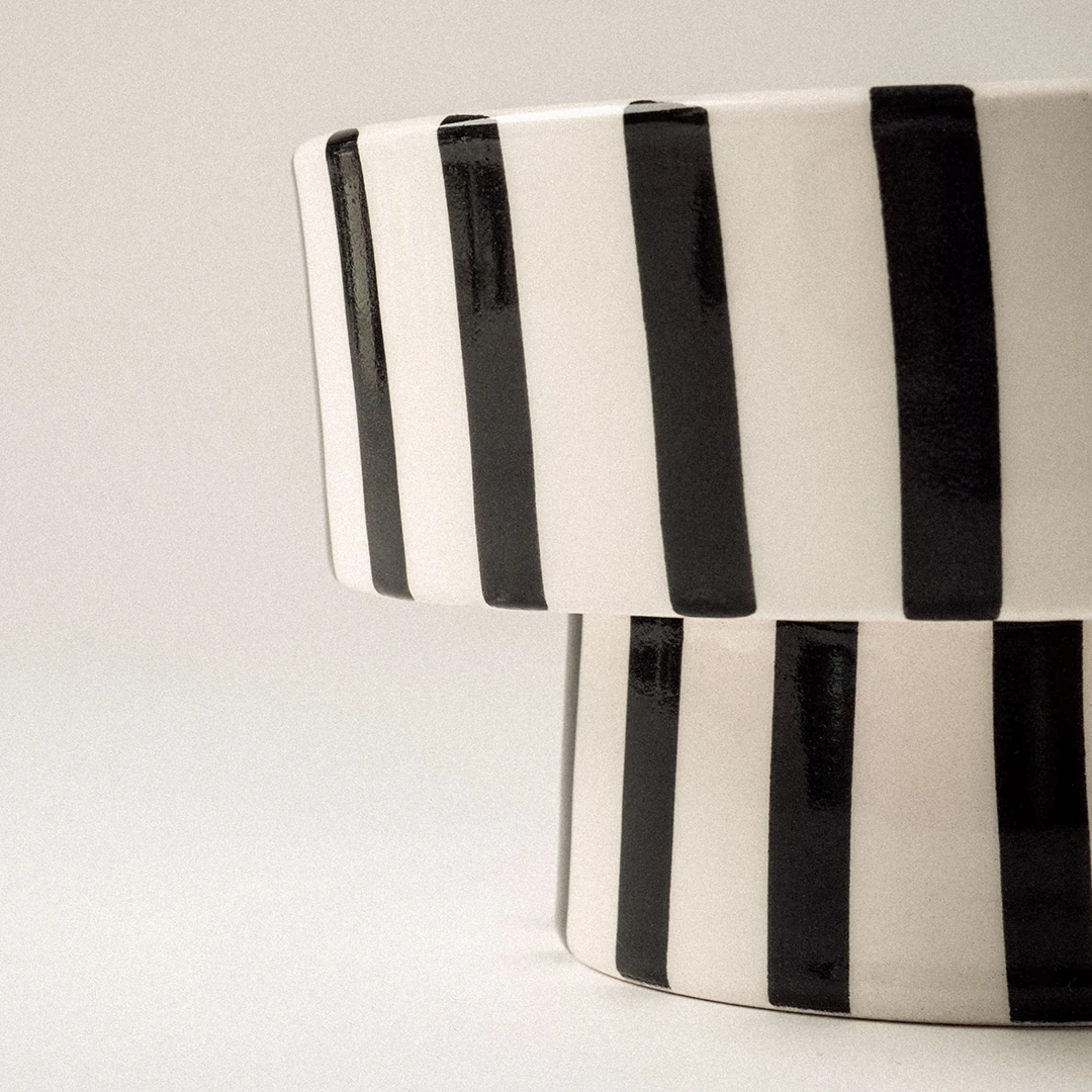 Seramik Ayaklı Sunum Kasesi 14,5cm Çap - Siyah