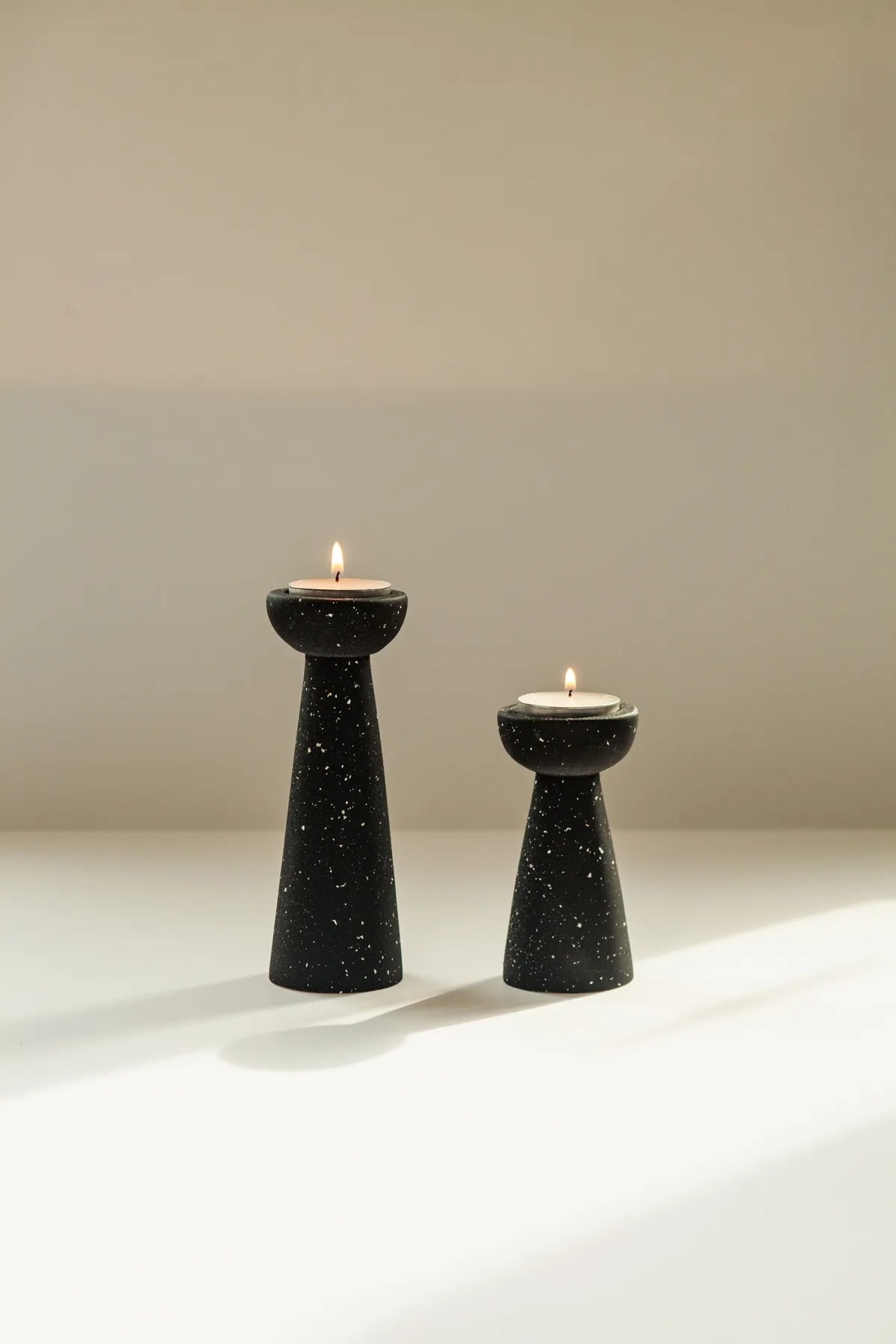 Mantar Tealight Mumluk - Siyah Granit Efekt