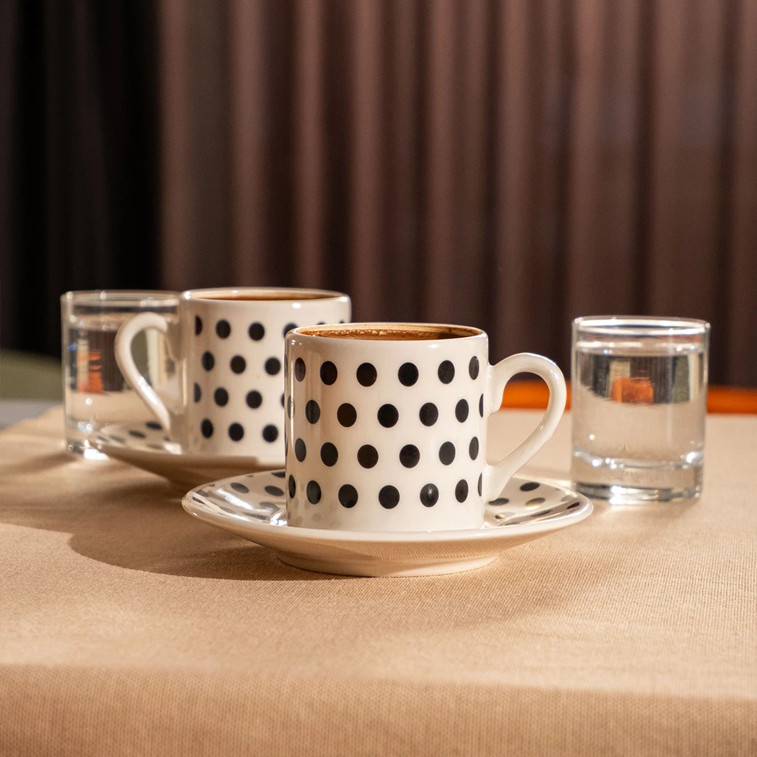 MonoMood Fincan Seti 4 Parça - Polka Dots