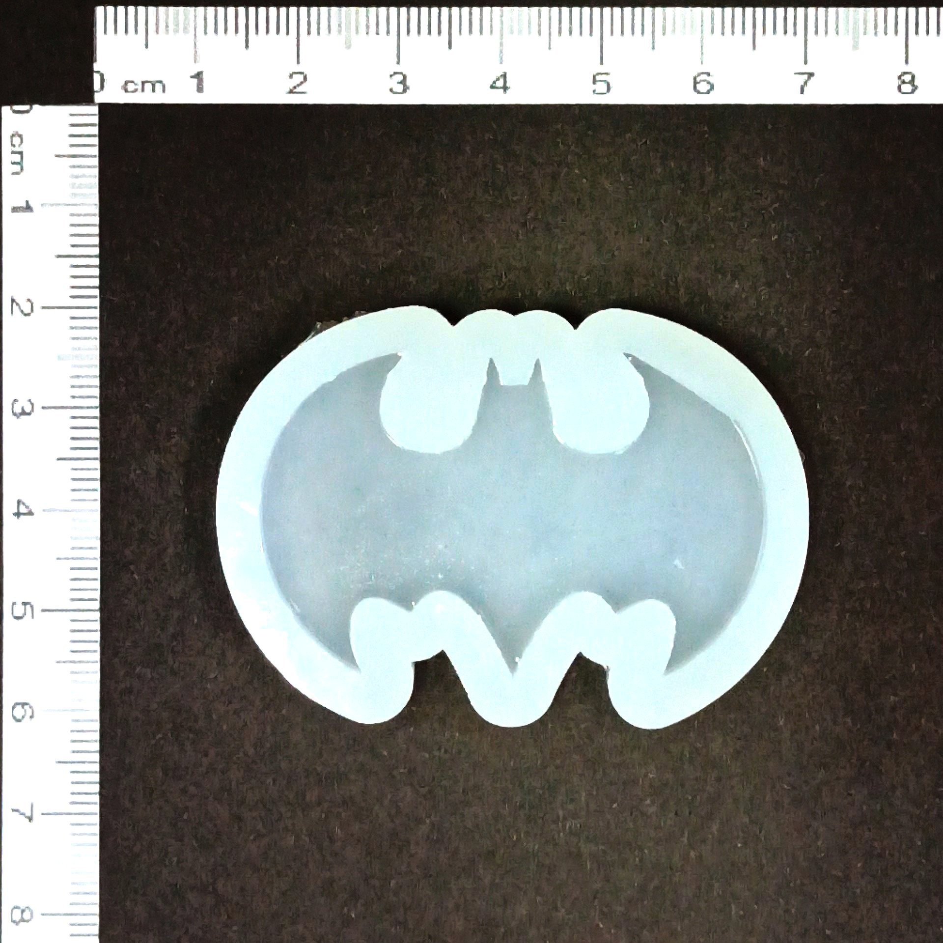 EPOKSİ REÇİNE SİLİKON KALIP BATMAN LOGO ANAHTARLIK KOLYE  1. KALİTE HB2010-0137