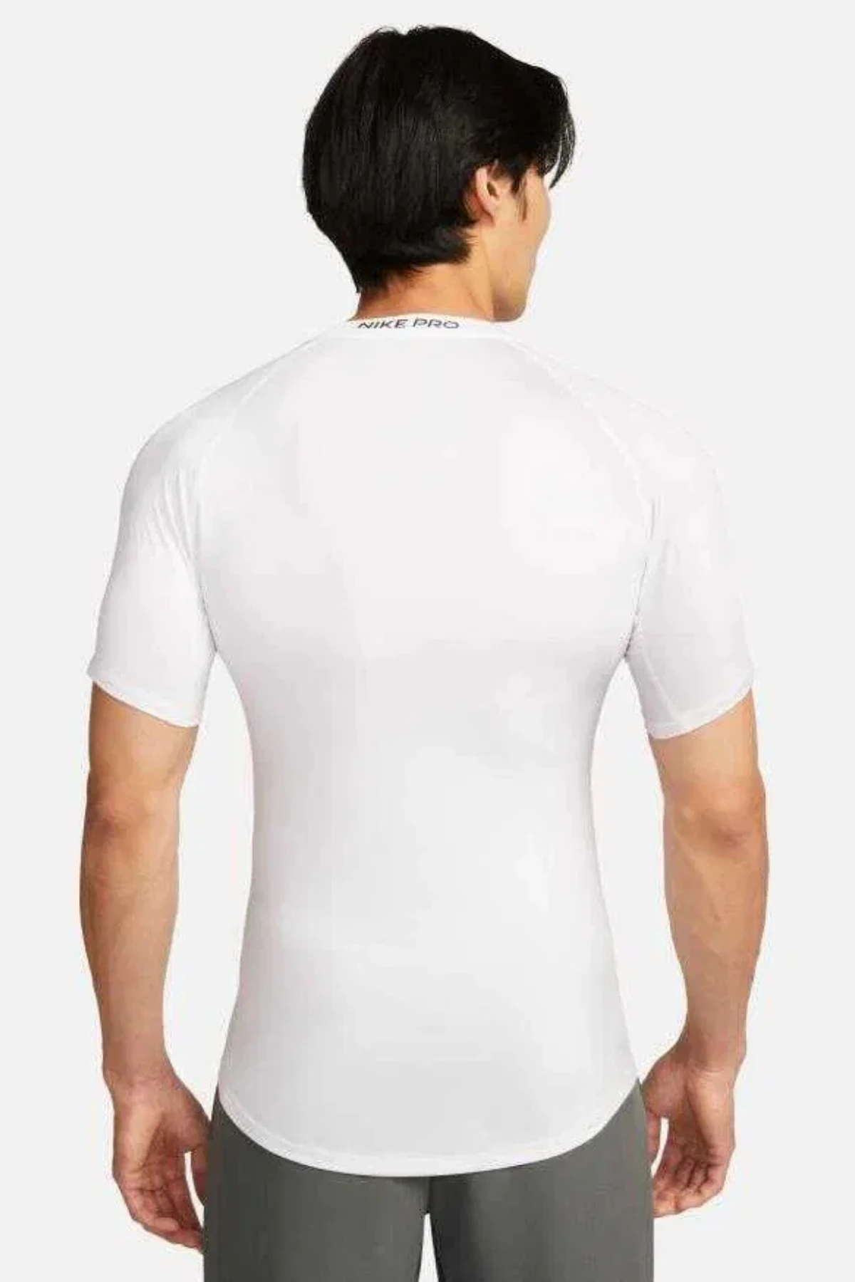 Nike Pro Dri-FIT Tight Top Short-Sleeve Beyaz Erkek Spor Tişört FB7932-100