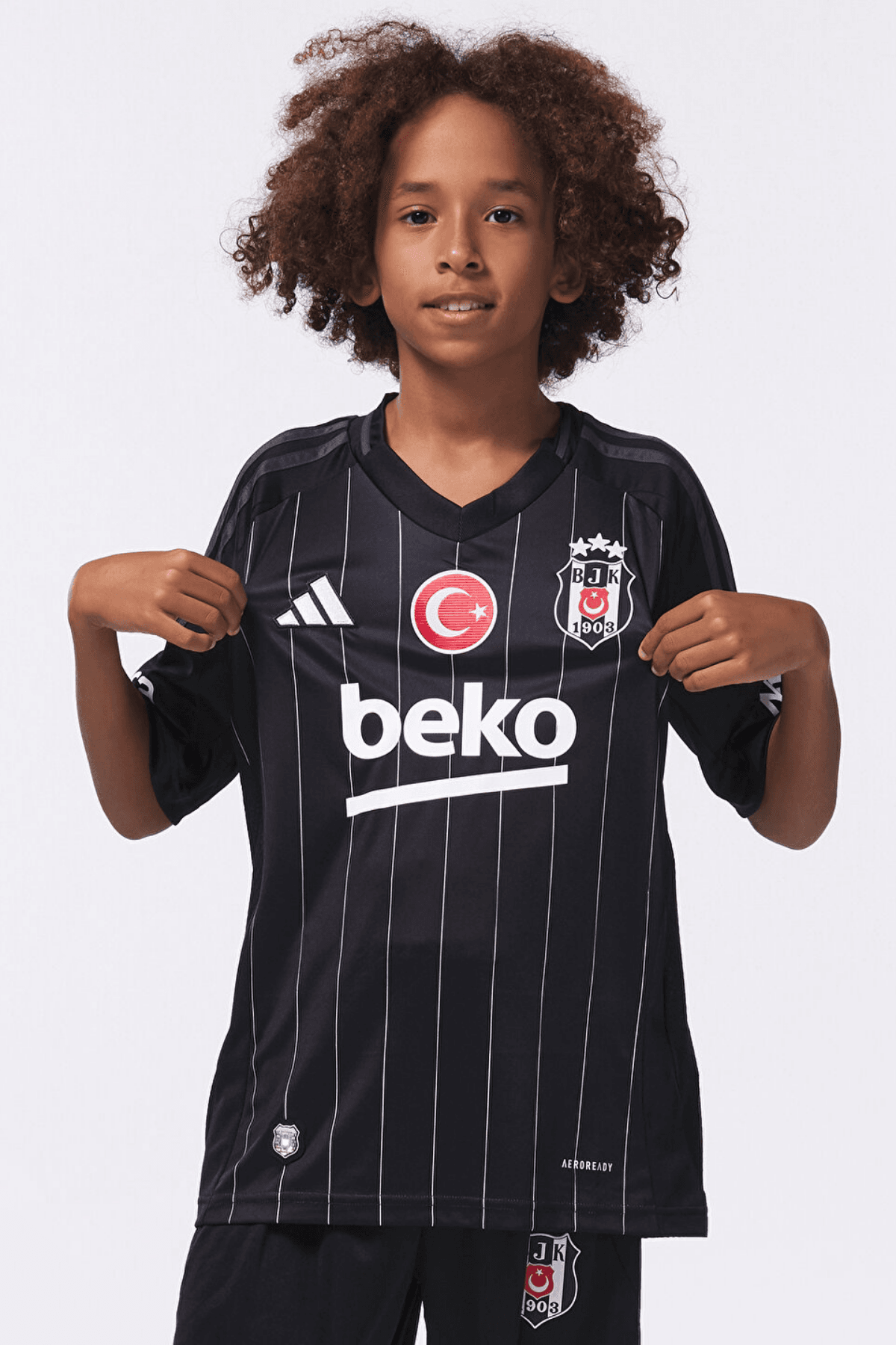 Beşiktaş J.K. Adidas Çocuk Siyah Futbol Forması IT1476