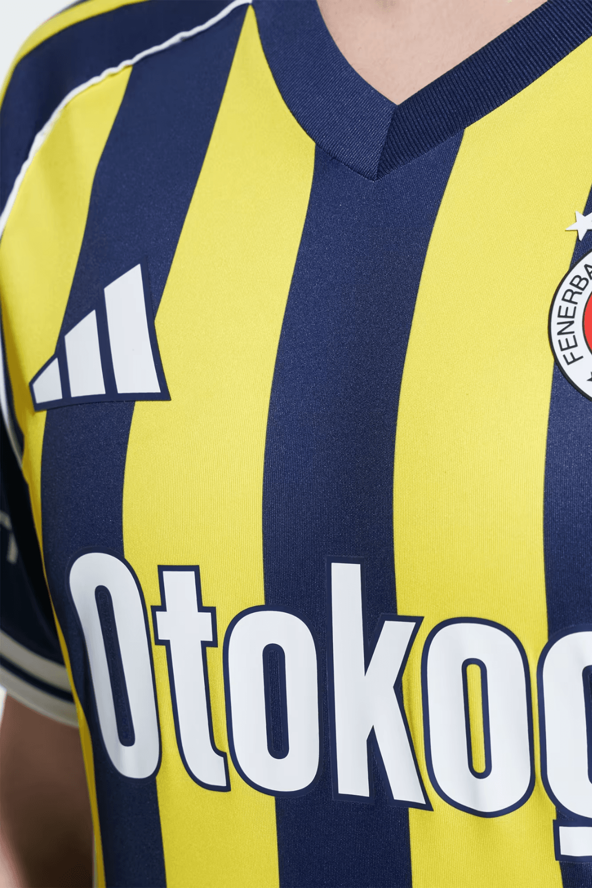 Adidas Fenerbahçe 25/26 İç Saha Forması KD7282
