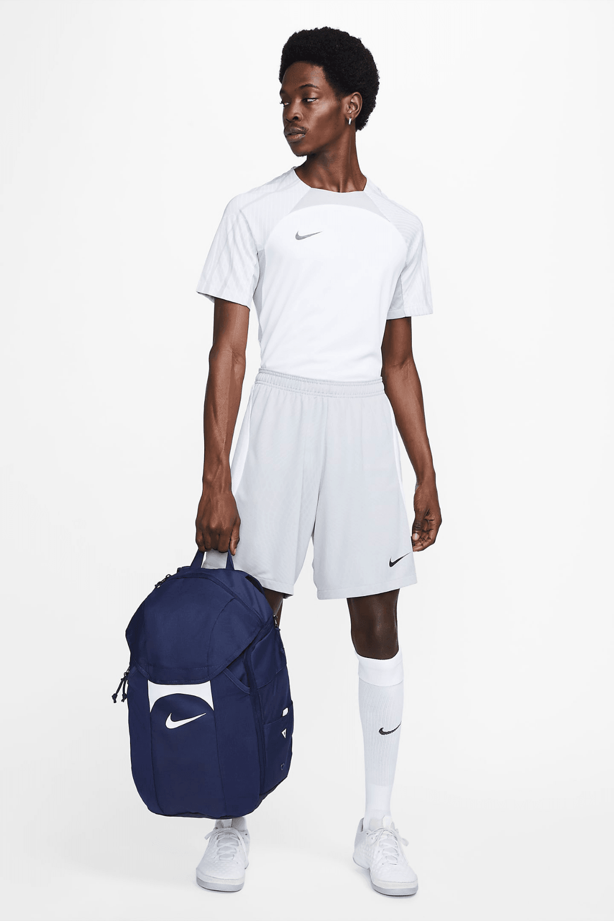 Nike Academy Team 30 L Rüzgar Yağmur Geçirmez Sırt Çantası