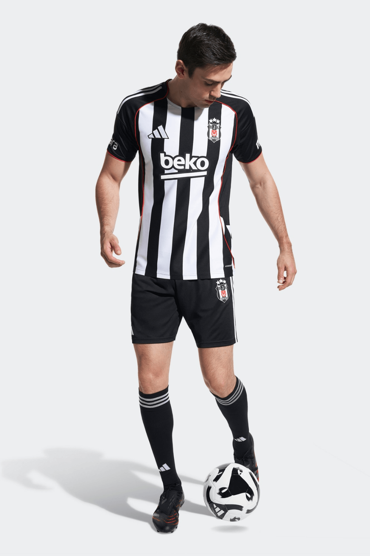 Beşiktaş JK 25/26 Deplasman Forması