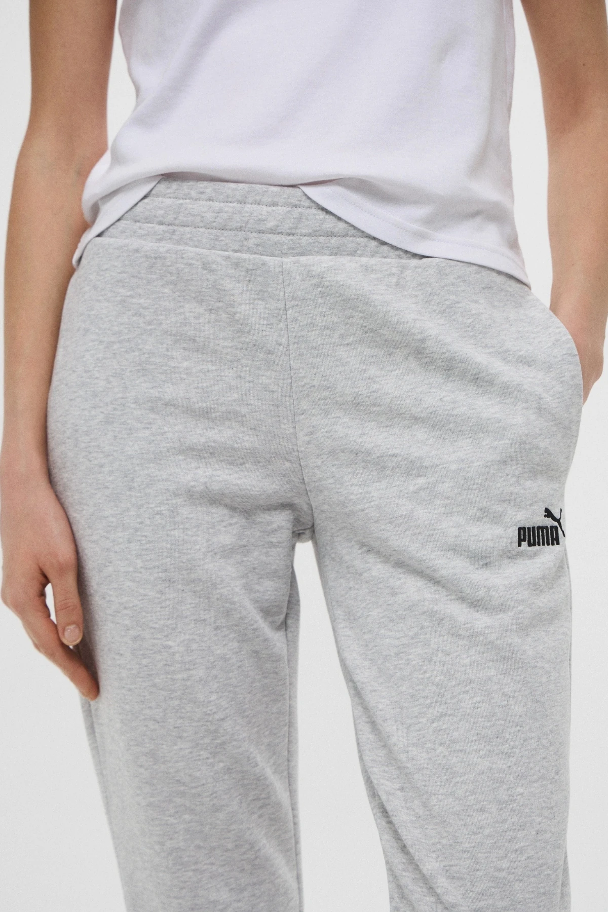 Puma ESS Small No. 1 Logo Siyah / Gri Kadın Eşofman Altı 68245401/68245404