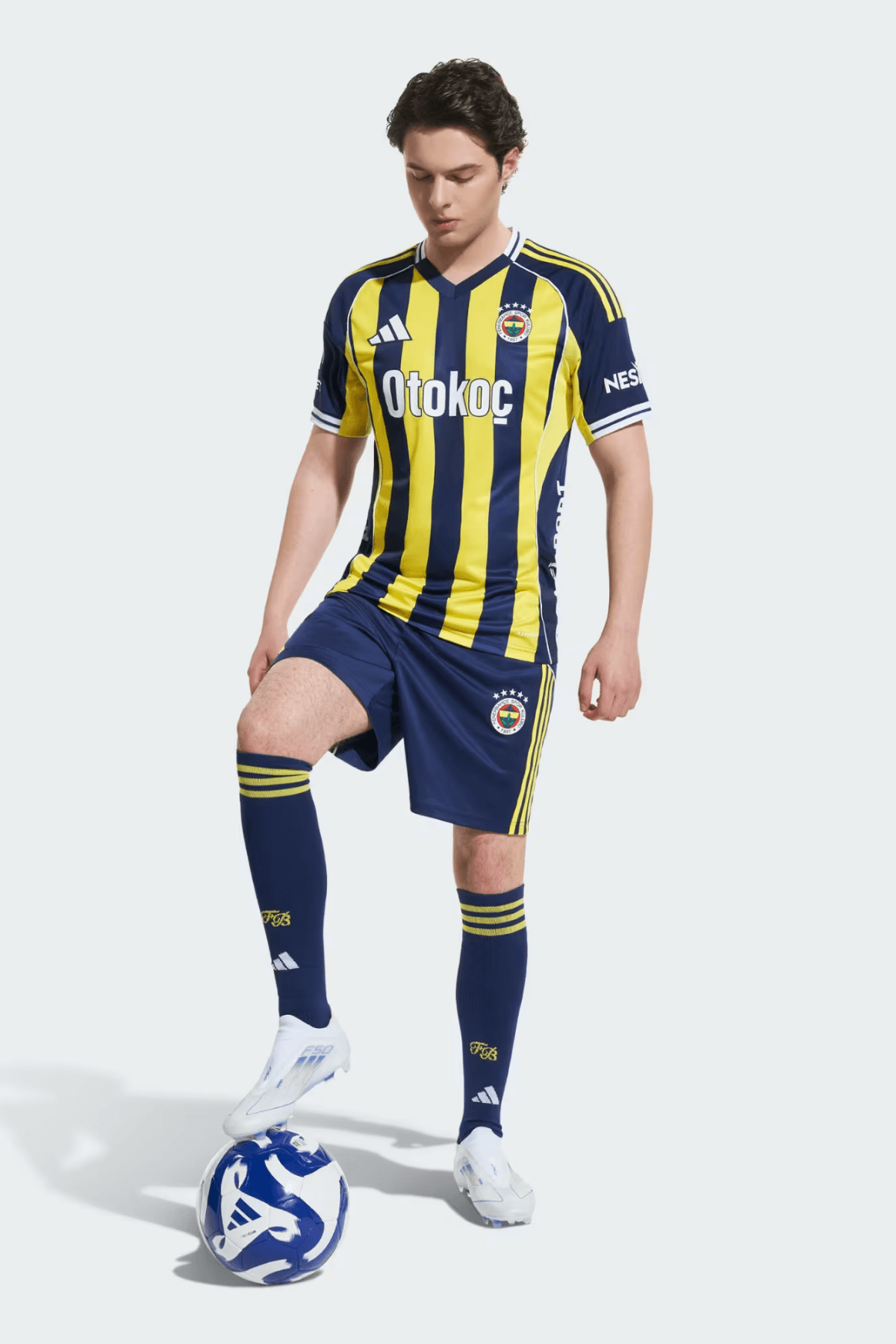 Adidas Fenerbahçe 25/26 İç Saha Forması KD7282