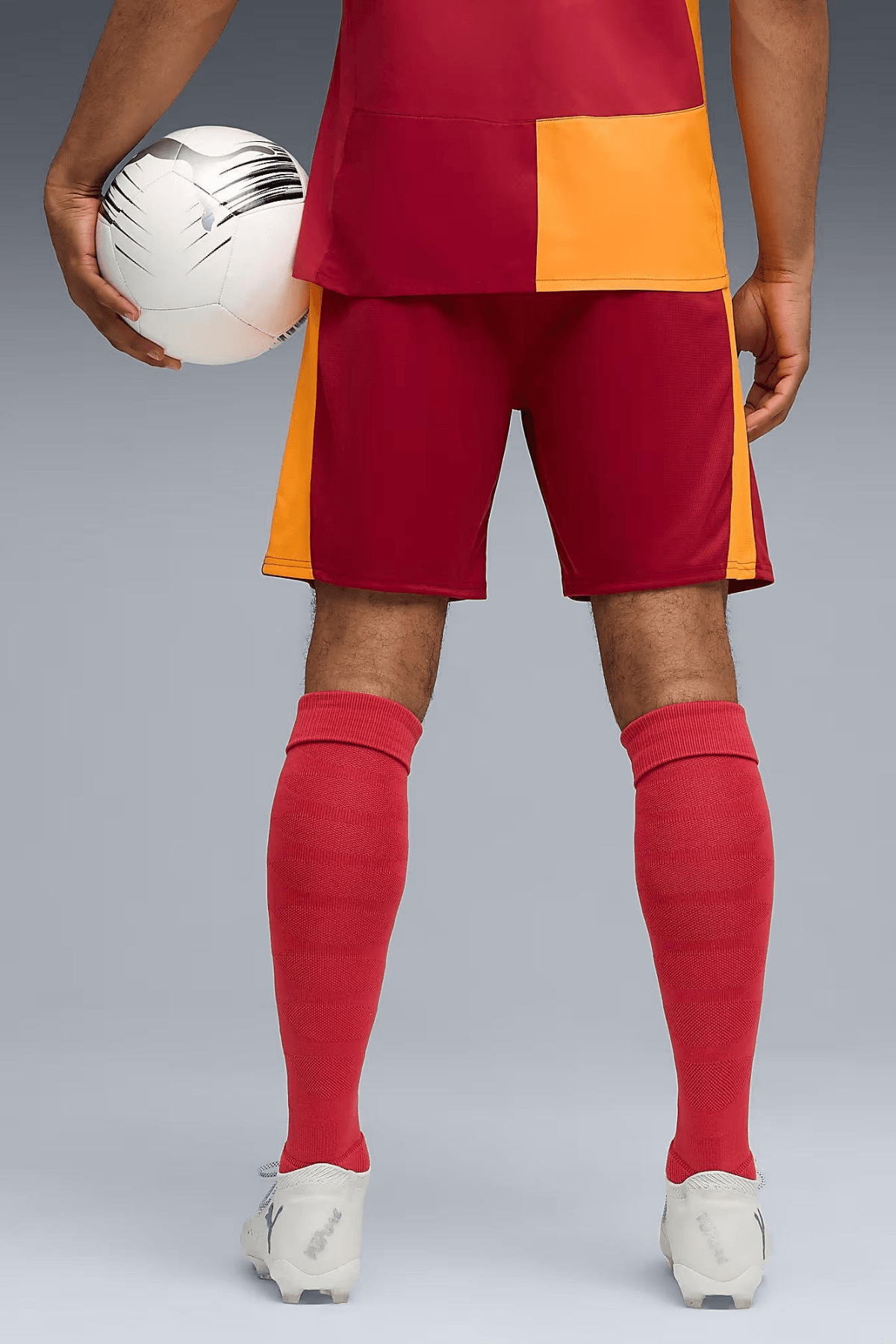Galatasaray Puma 2025/2026 İç Saha Parçalı Şortu 77982301
