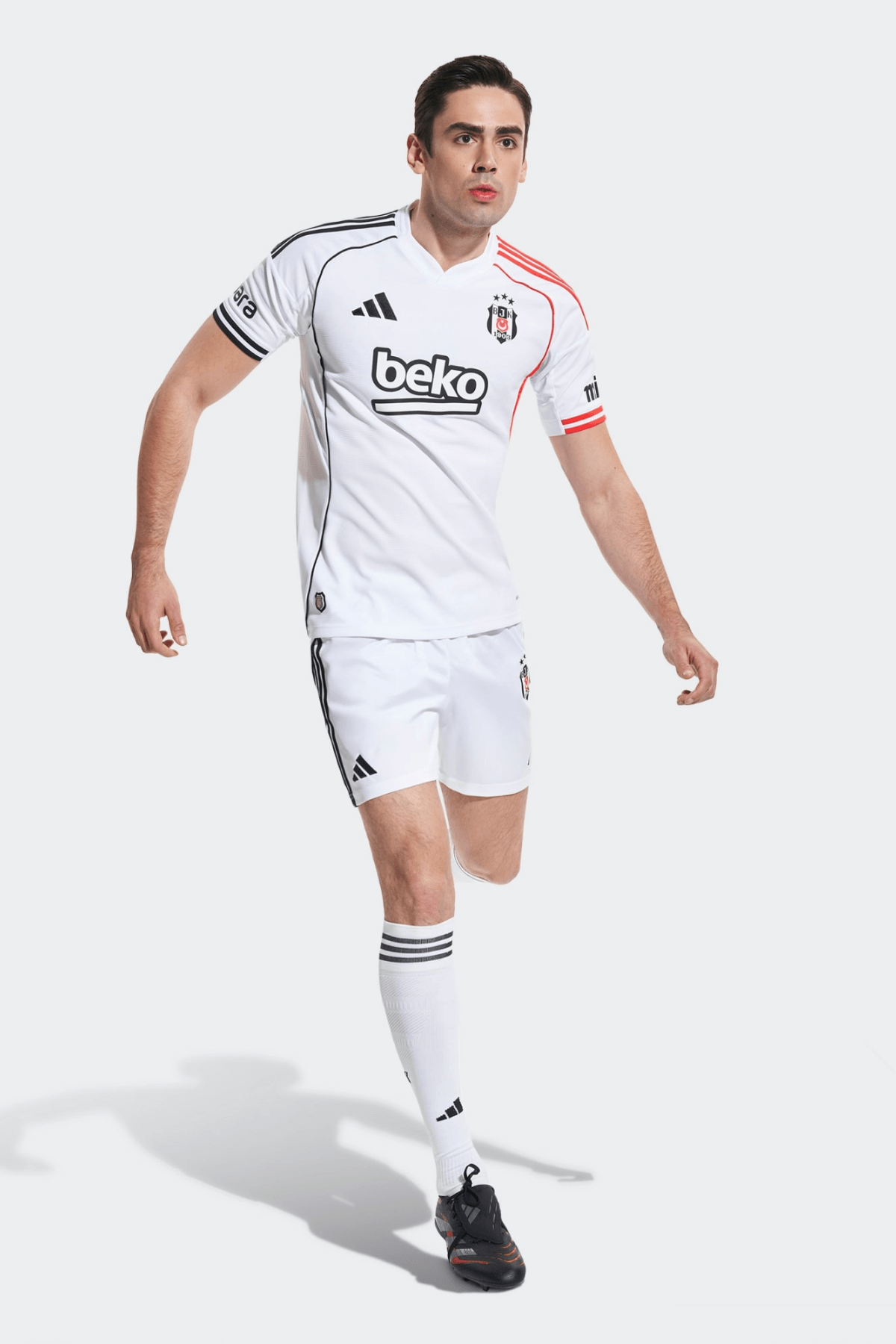 Beşiktaş JK 25/26 İç Saha Forması