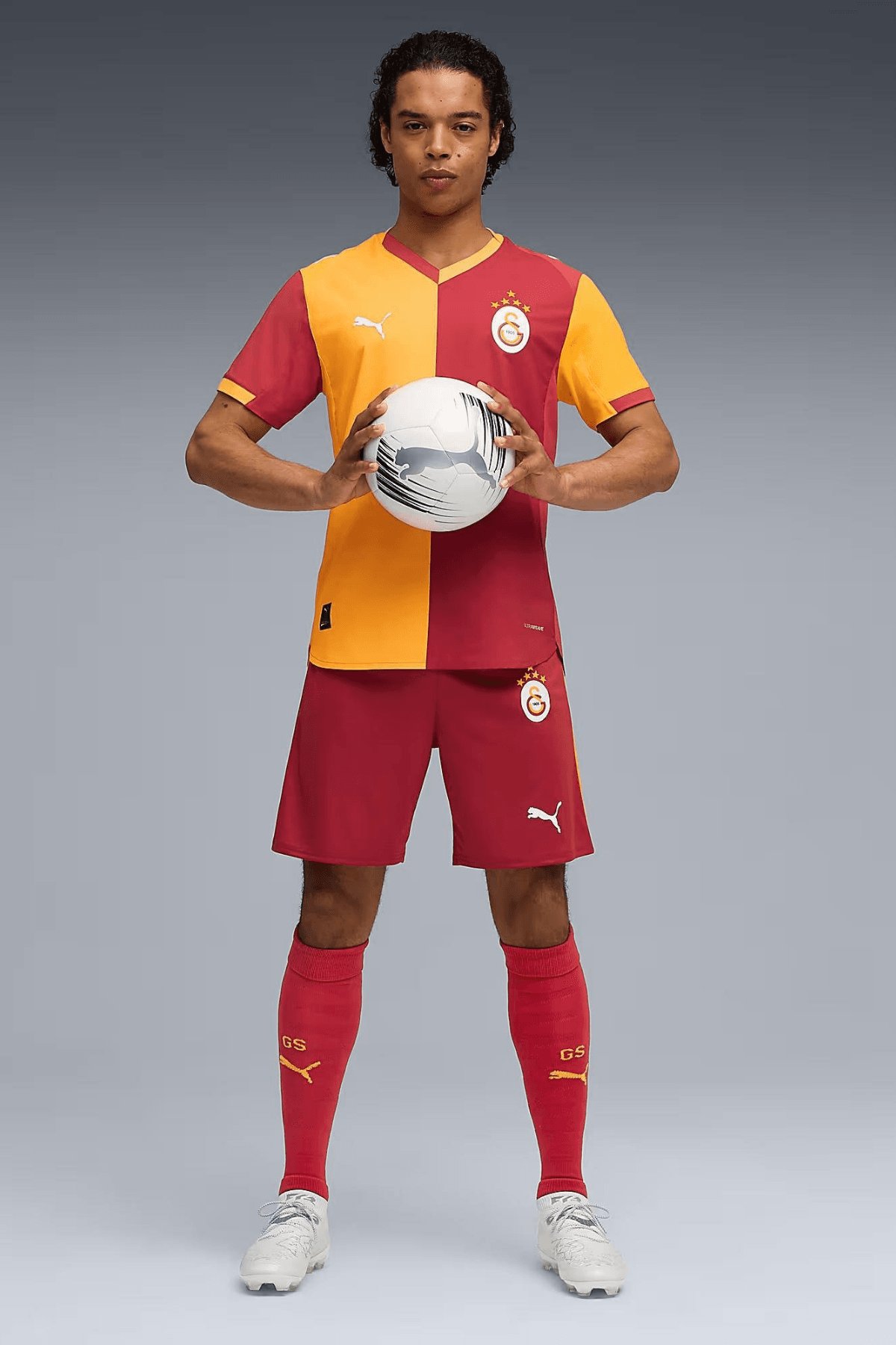 Galatasaray Puma 2025/2026 İç Saha Parçalı Şortu 77982301