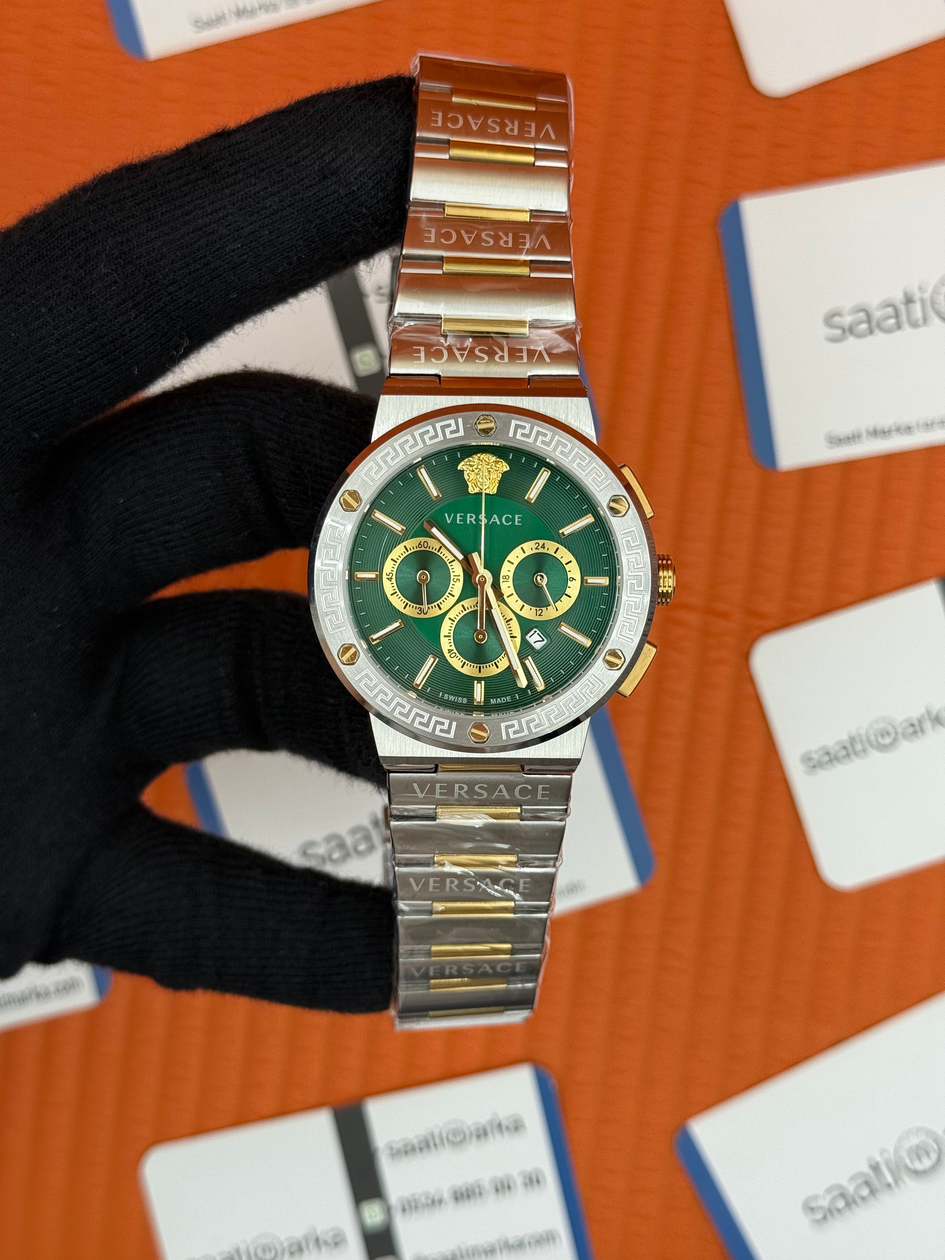 VERSACE yeşil kadran erkek kol saati