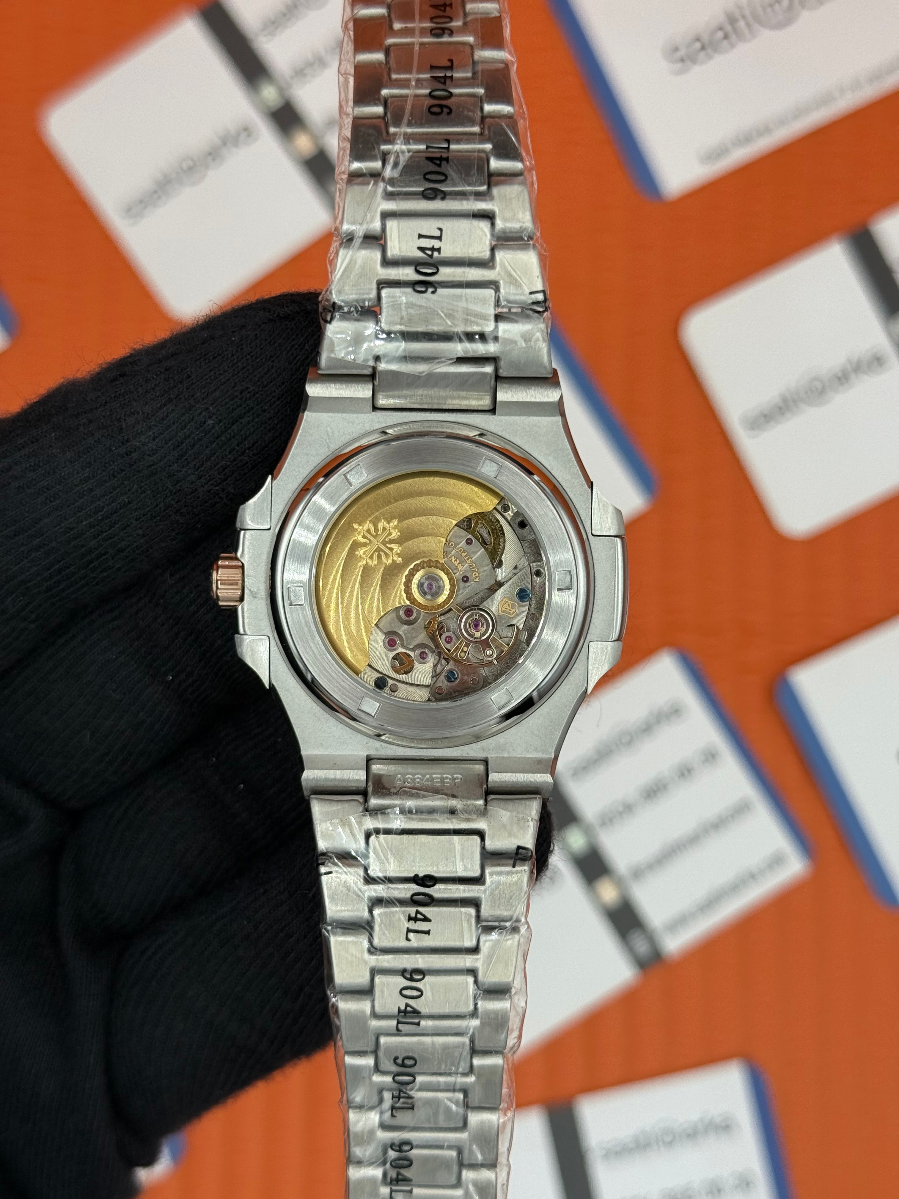 PATEK PHILIPPE NAUTİLUS SİYAH ARAPÇA İNDEX SİLVER KASA-KORDON