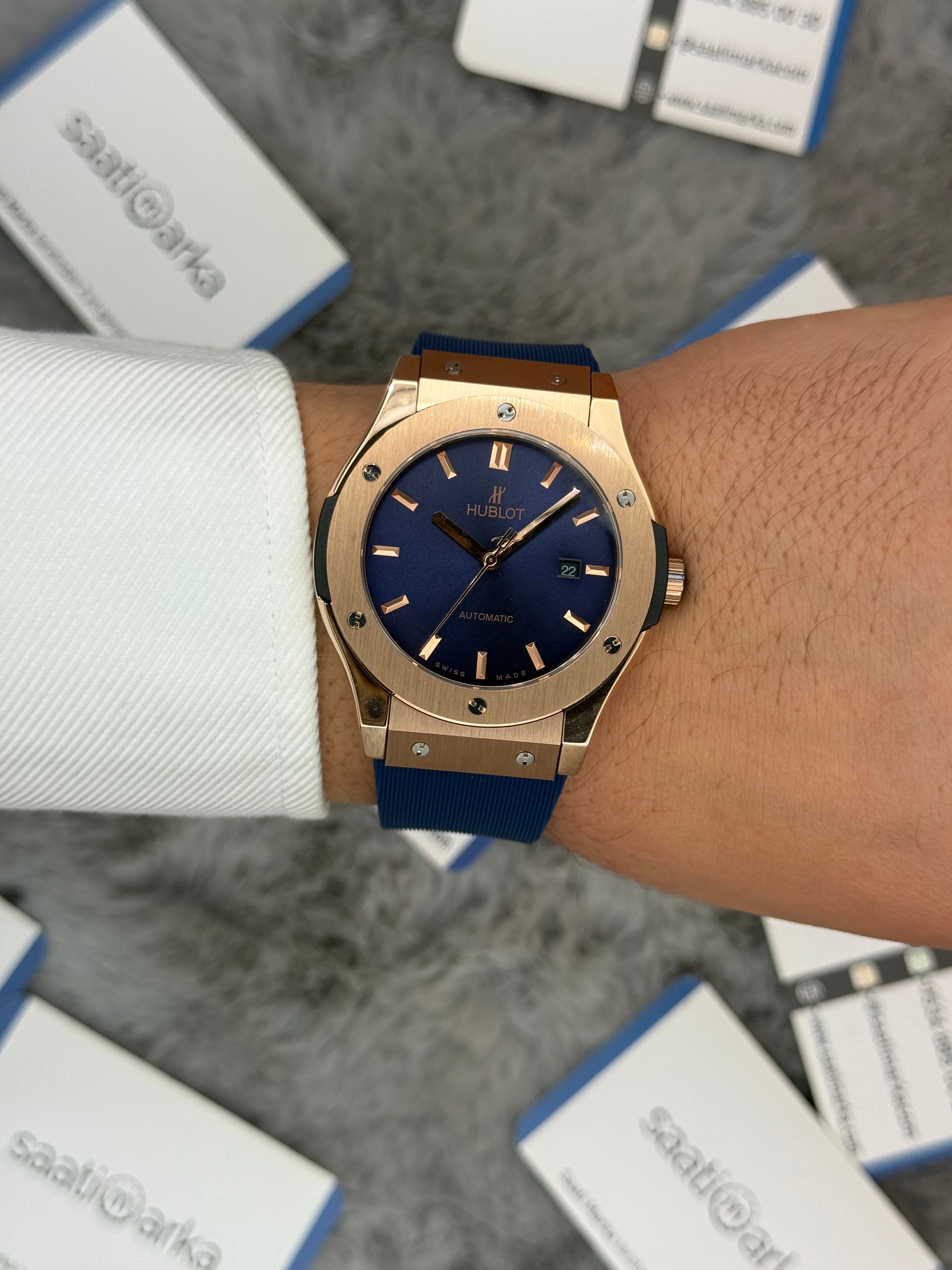 HUBLOT vendome 41mm rose kasa lacivert kadran lacivert kauçuk kordon erkek kol saati