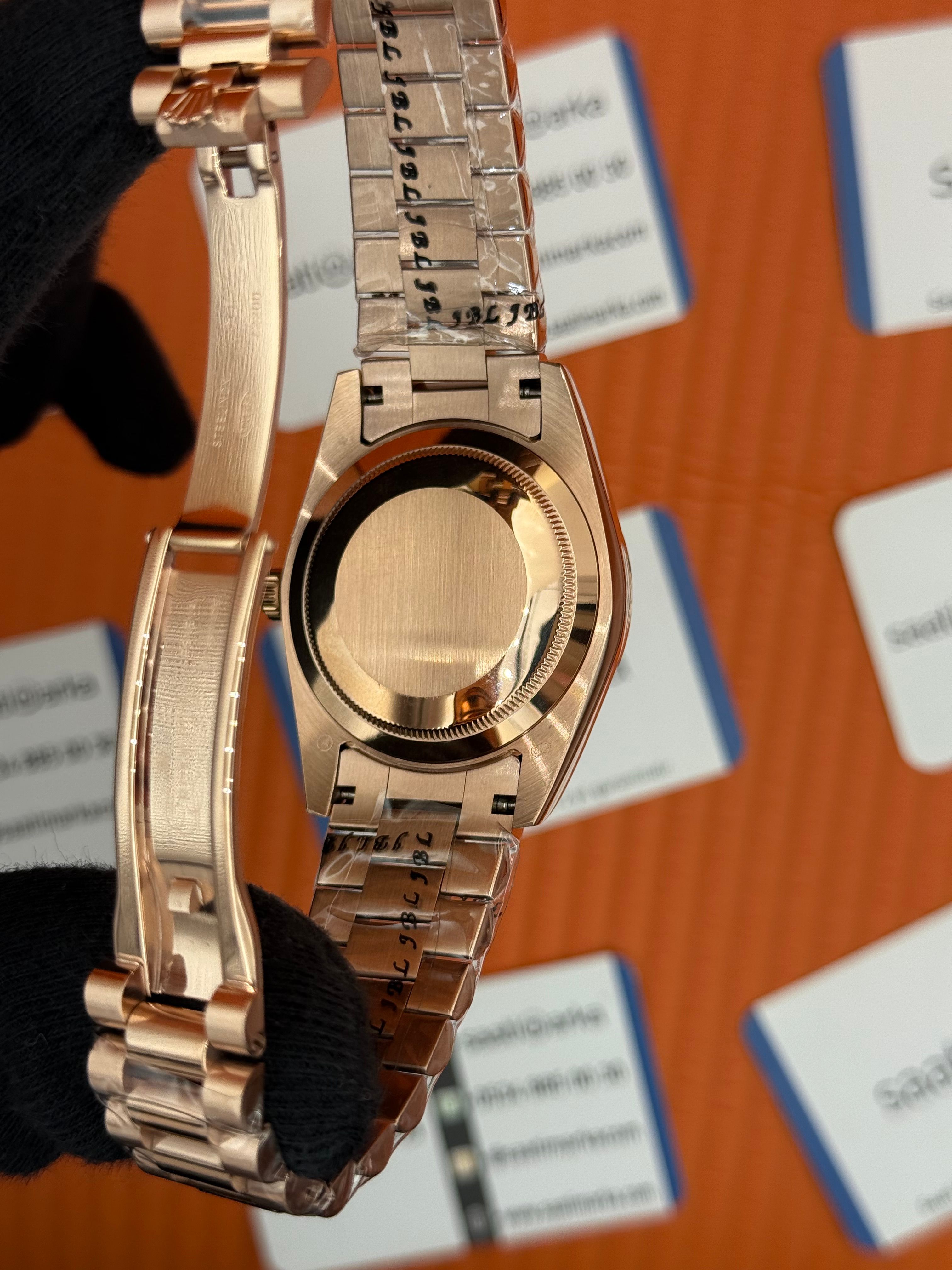 ROLEX Day Date siyah kadran rose kasa-kordon oyster