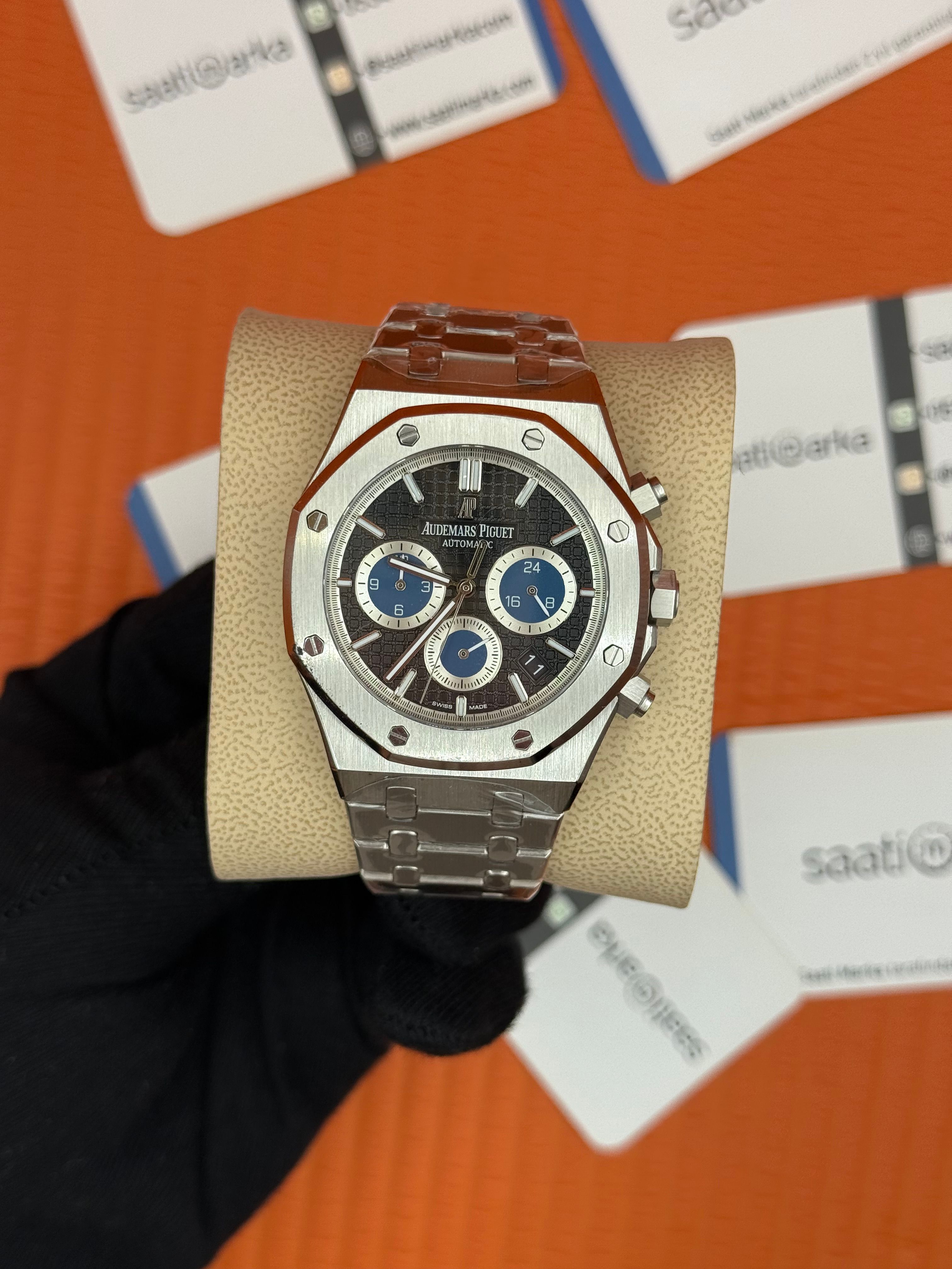 AUDEMARS PİGUET ROYAL OAK ÇELİK KASA KORDON SİYAH KADRAN 