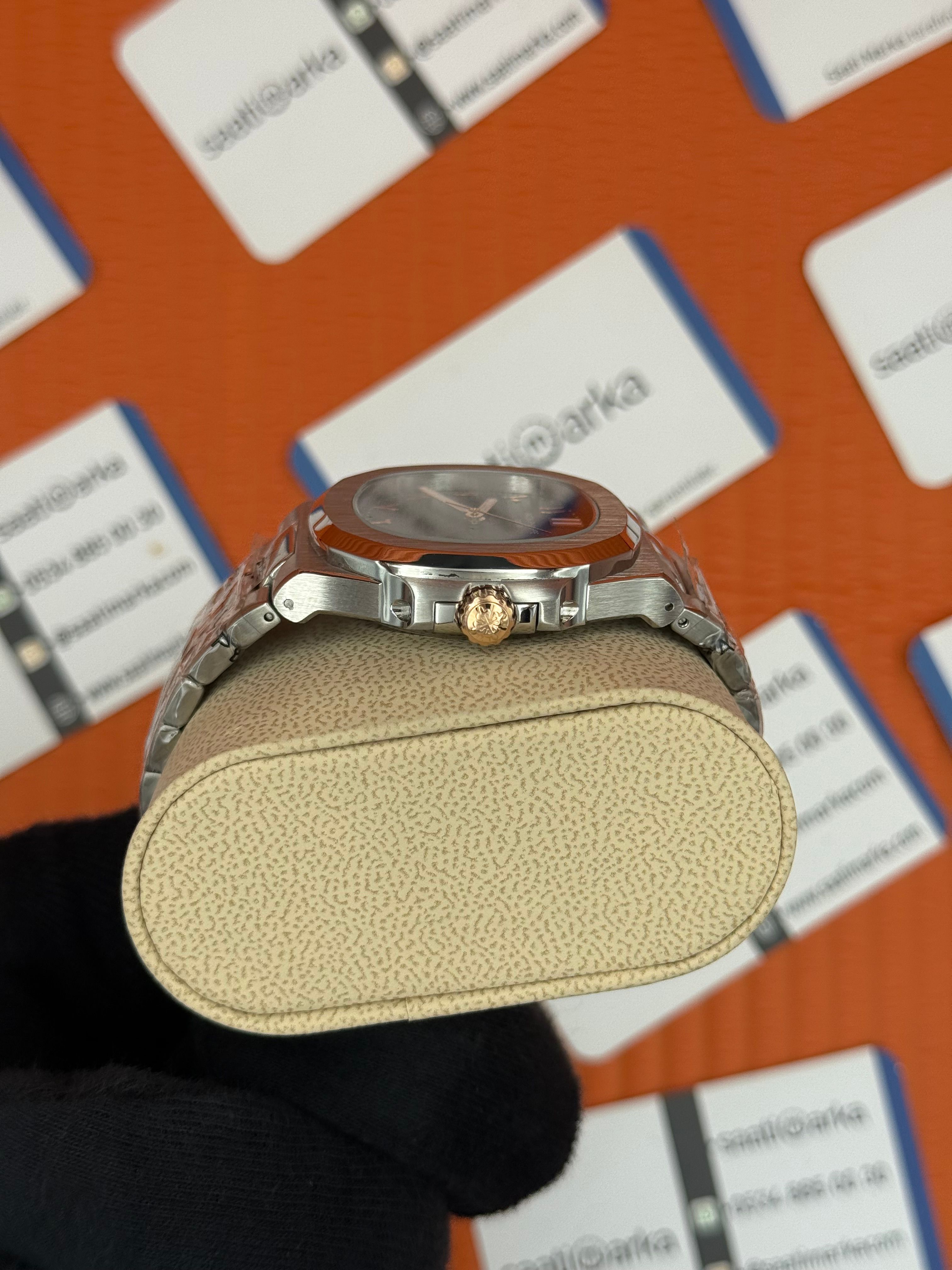 PATEK PHILIPPE NAUTİLUS SİYAH ARAPÇA İNDEX SİLVER KASA-KORDON