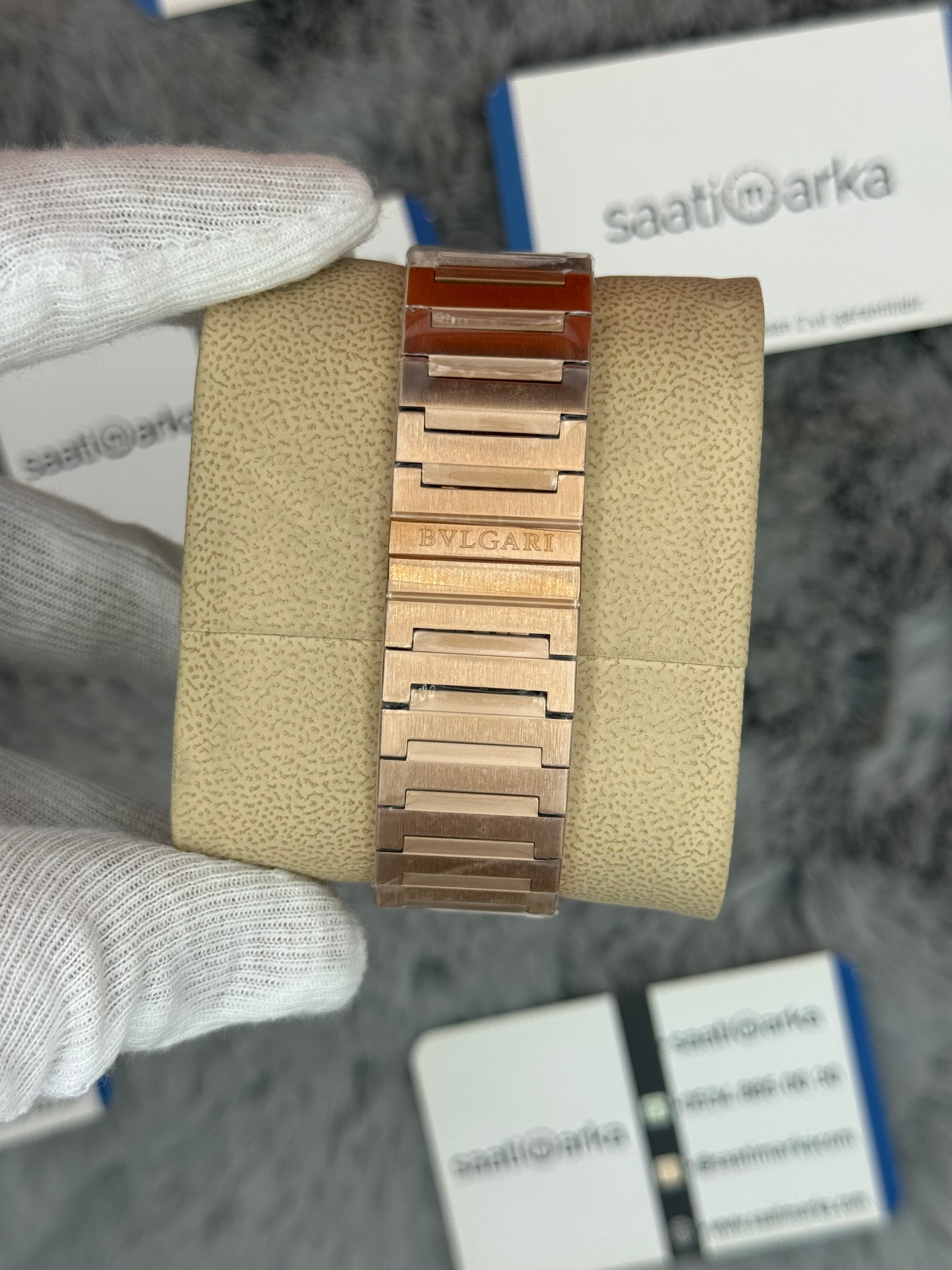 BVLGARİ octo 40mm chocolate kadran rose kasa kordon erkek kol saati