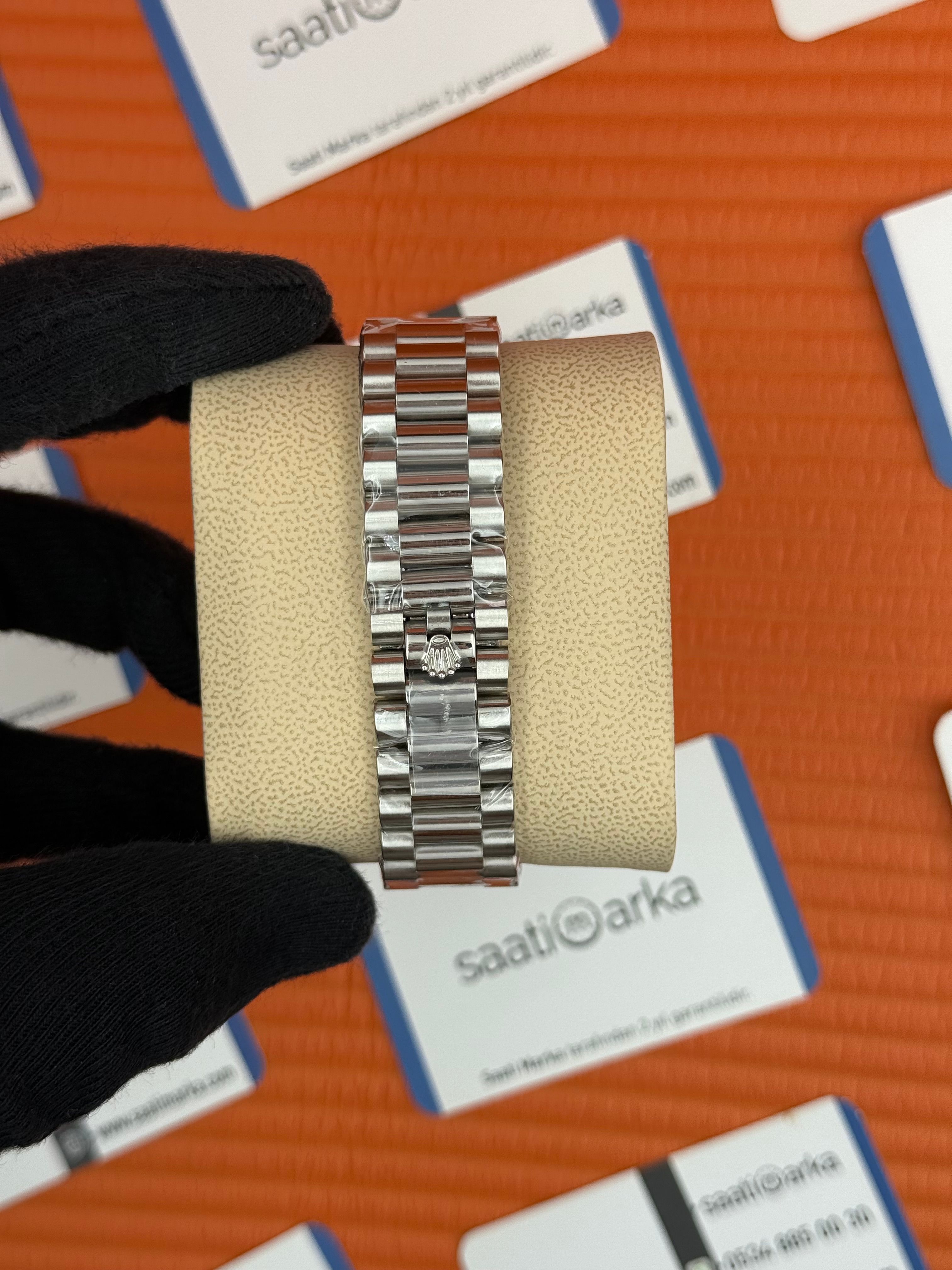 ROLEX Day Date çizgili gri kadran silver president kordon