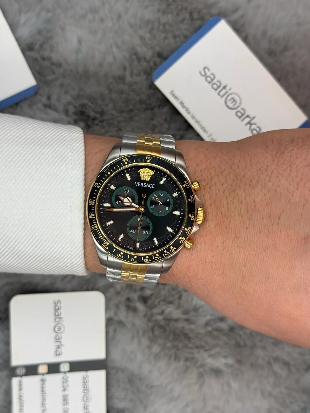 VERSACE 44MM SİYAH KADRAN GOLD-SİLVER KORDON JUBİLEE