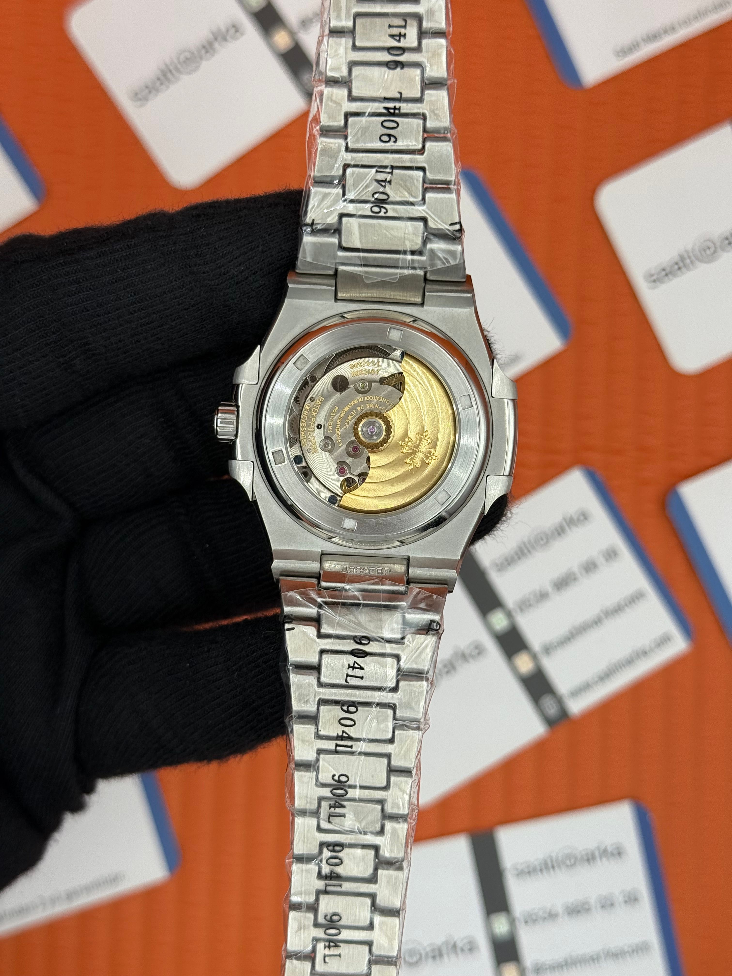 PATEK PHILIPPE NAUTİLUS MAVİ KADRAN SİLVER KASA-KORDON