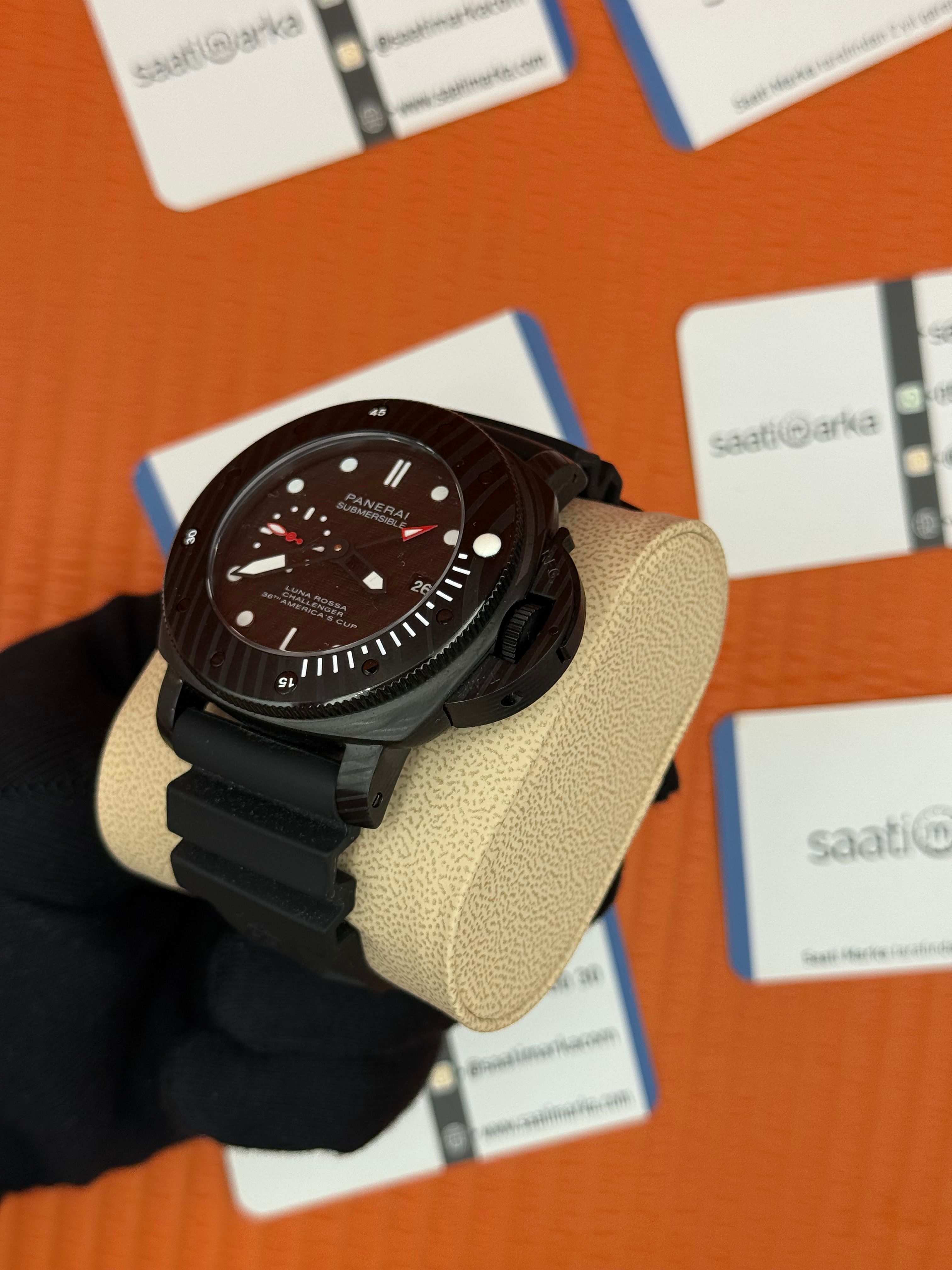 PANERAI submersible luna rossa carbon kasa siyah kauçuk kordon siyah kasa 