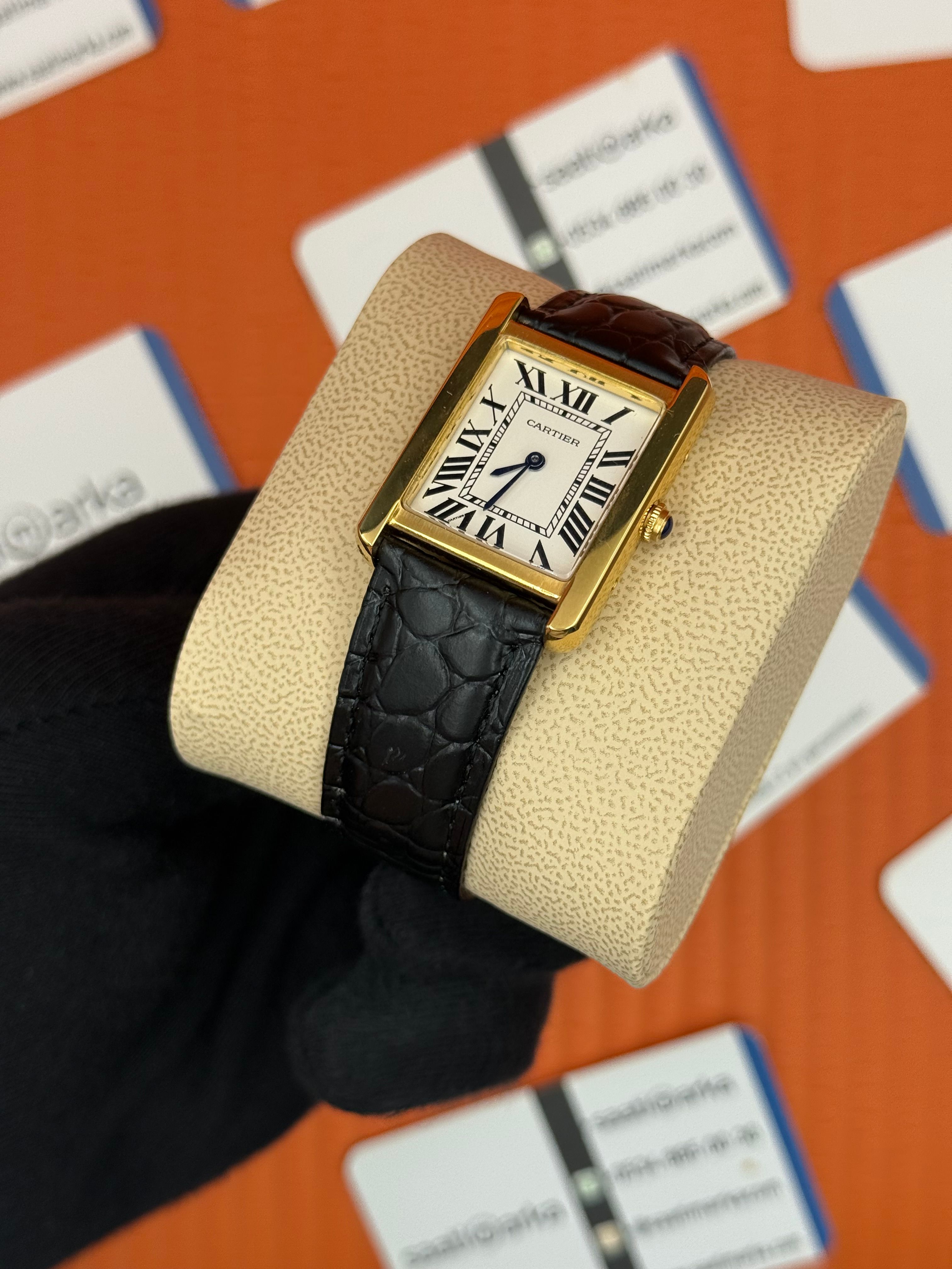 CARTIER Tank 29mm kadın kol saati gold kasa siyah deri kordon