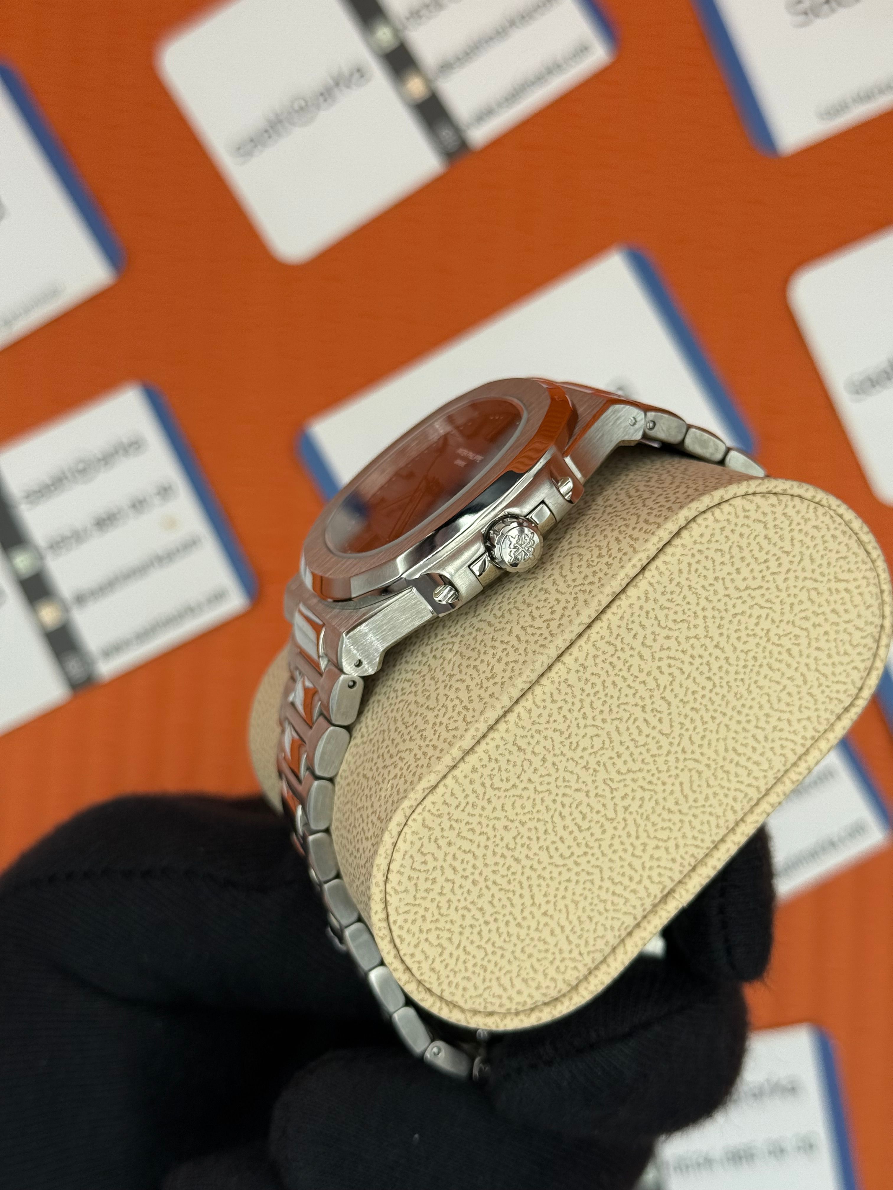 PATEK PHILIPPE NAUTİLUS LACİVERT KADRAN SİLVER KASA-KORDON