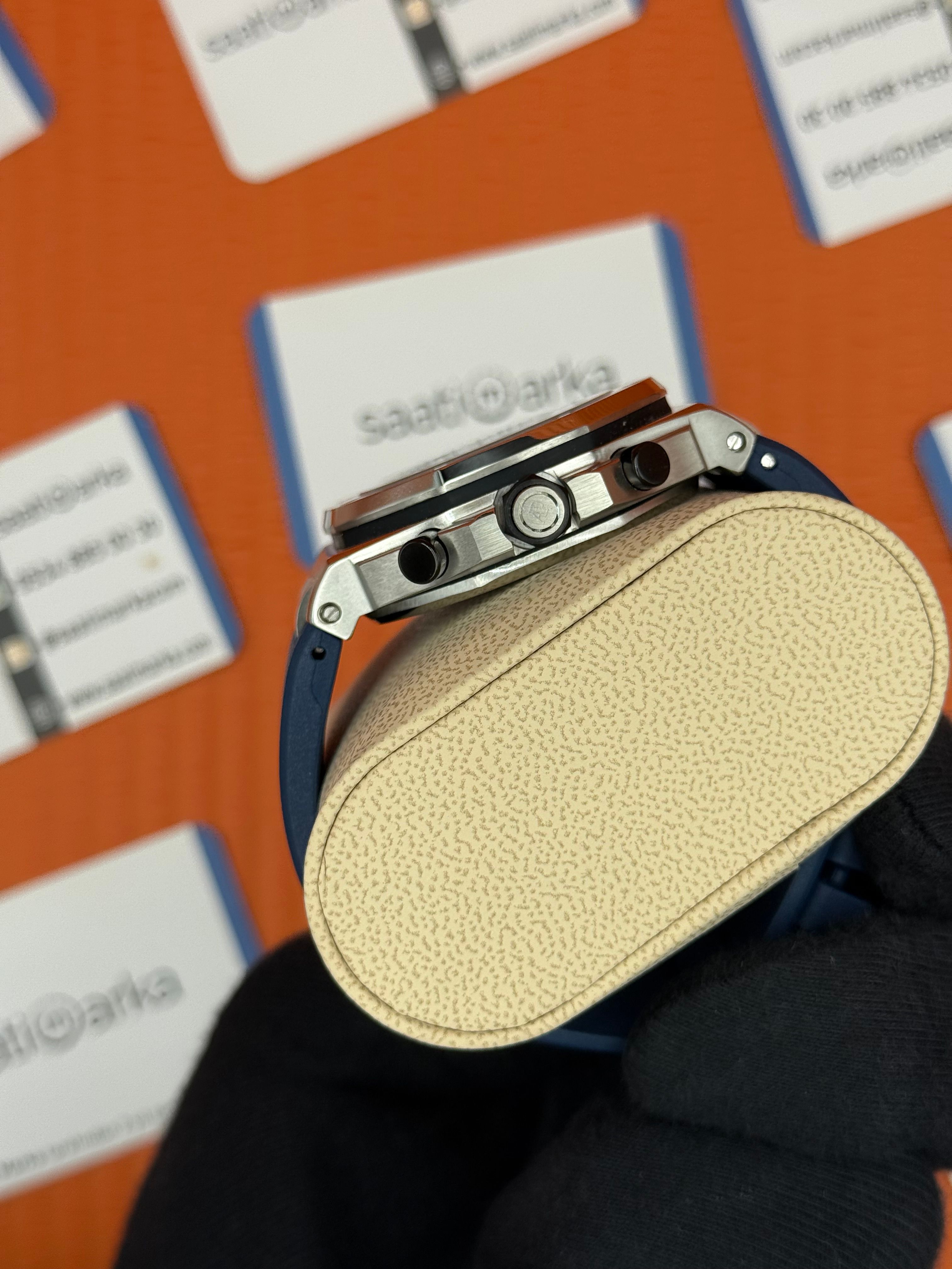 AUDEMARS PİGUET ROYAL OAK CHRONOGRAPH LACİVERT KADRAN LACİVERT KAUÇUK KORDON
