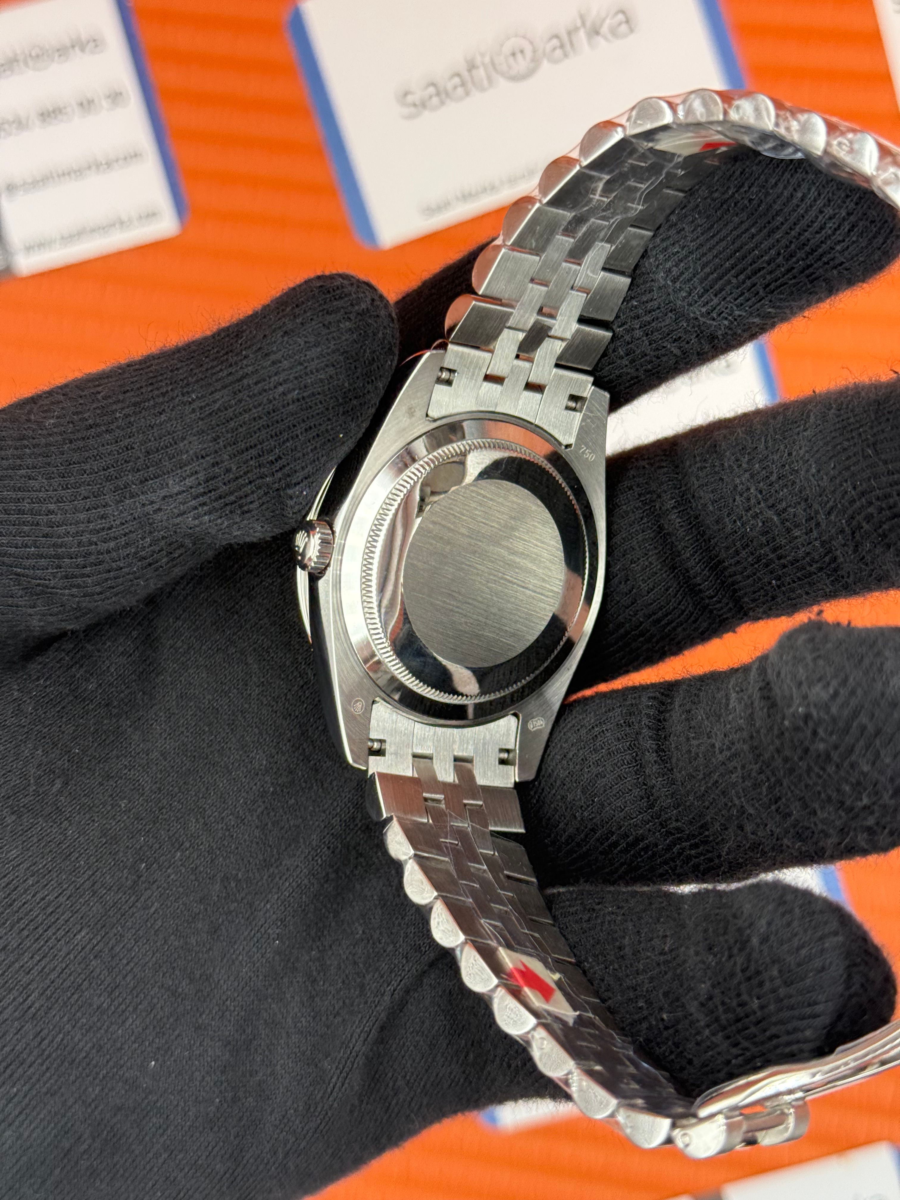 ROLEX Day Date taşlı bezel roma rakamlı yeşil kadran silver jubilee kordon
