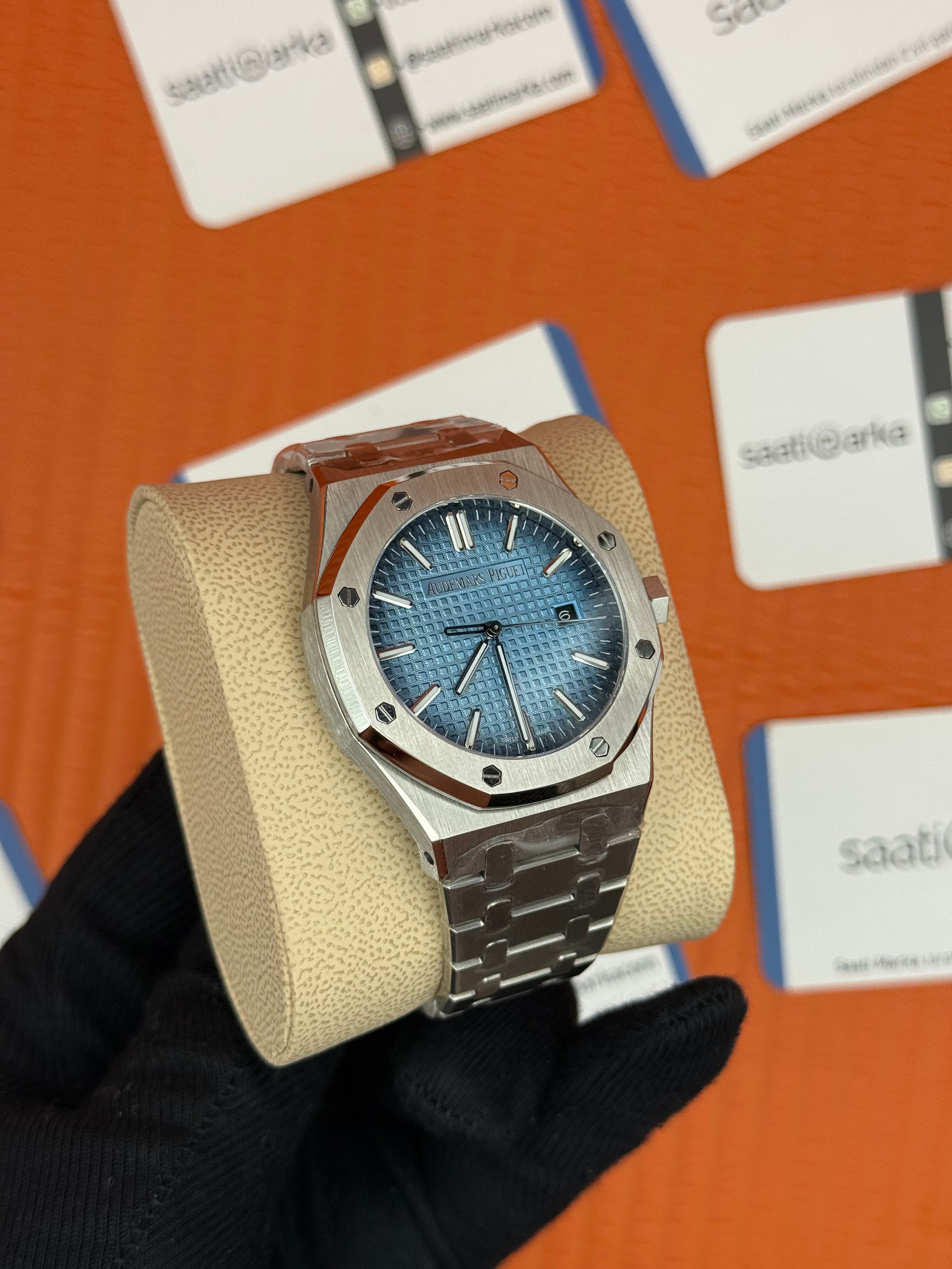 AUDEMARS PİGUET BUZ MAVİSİ KADRAN SİLVER KASA KORDON AUTOMATİK MEKANİZMA 