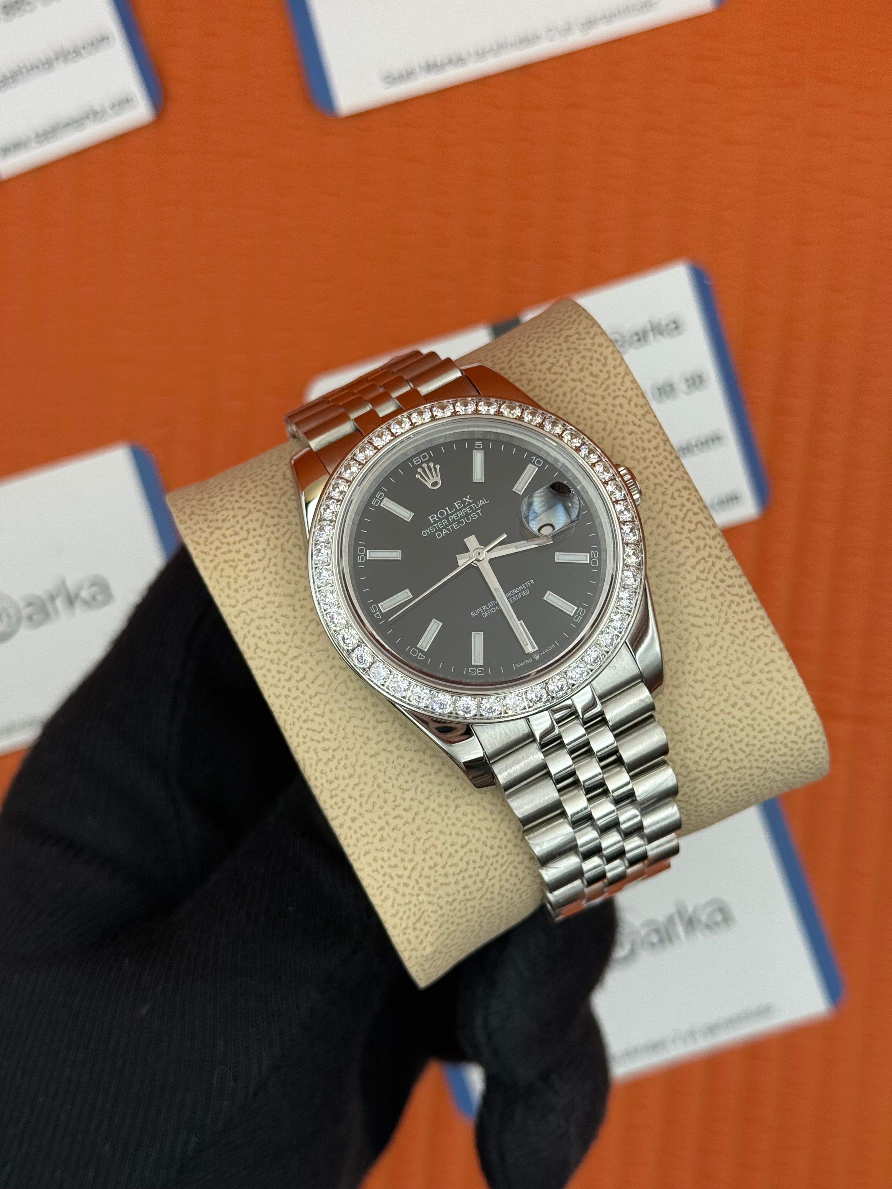 ROLEX Datejust taşlı bezel black dial silver jubilee kordon