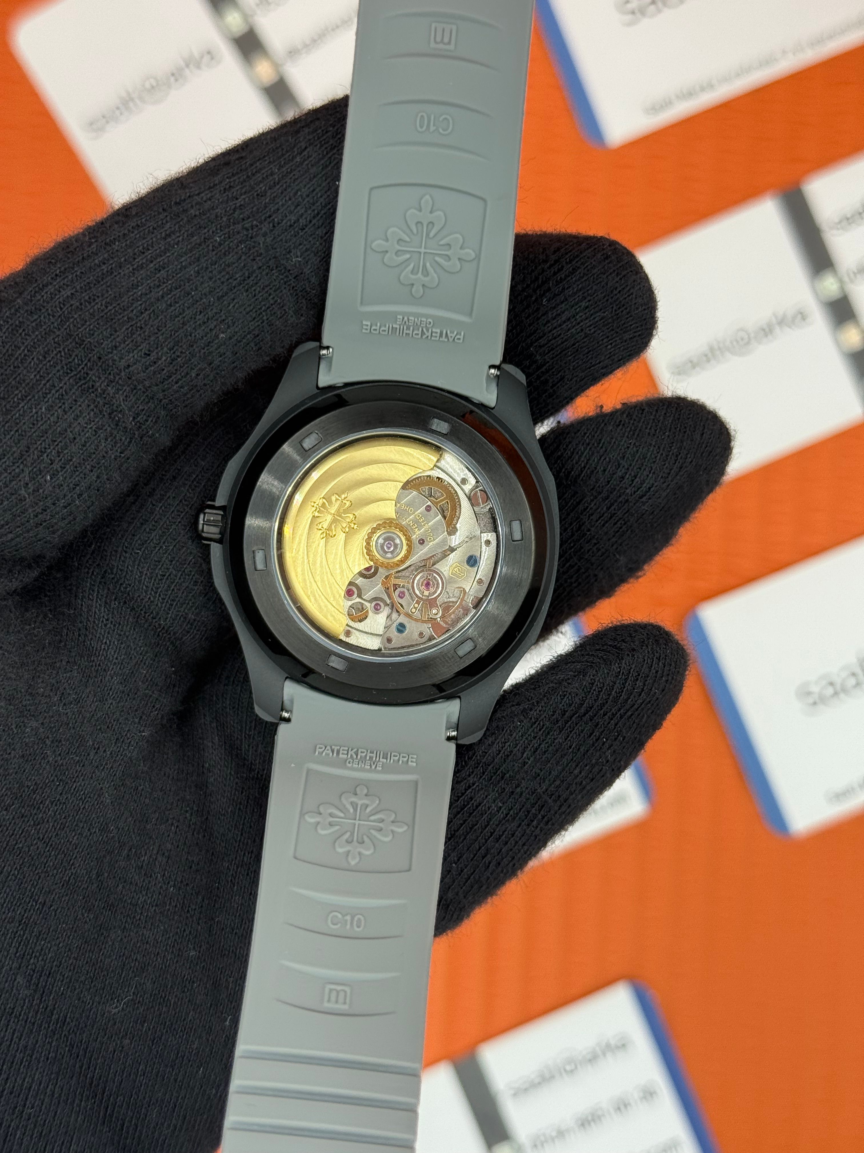 PATEK PHILIPPE AQUANAUT GRİ KAUÇUK KORDON SİYAH KADRAN-KASA 