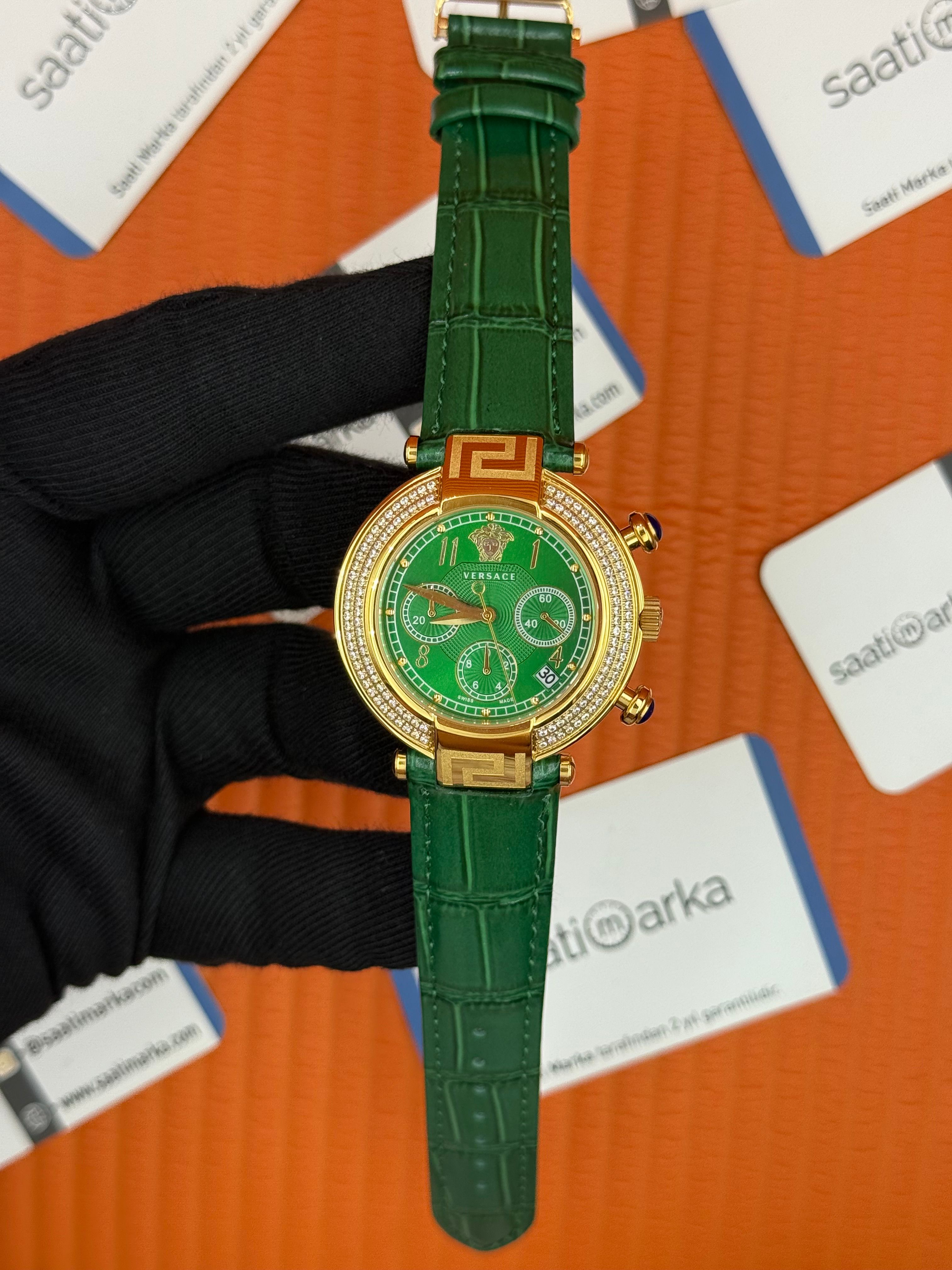 VERSACE taşlı bezel yeşil kadran yeşil deri kordon gold kasa kadın kol saati