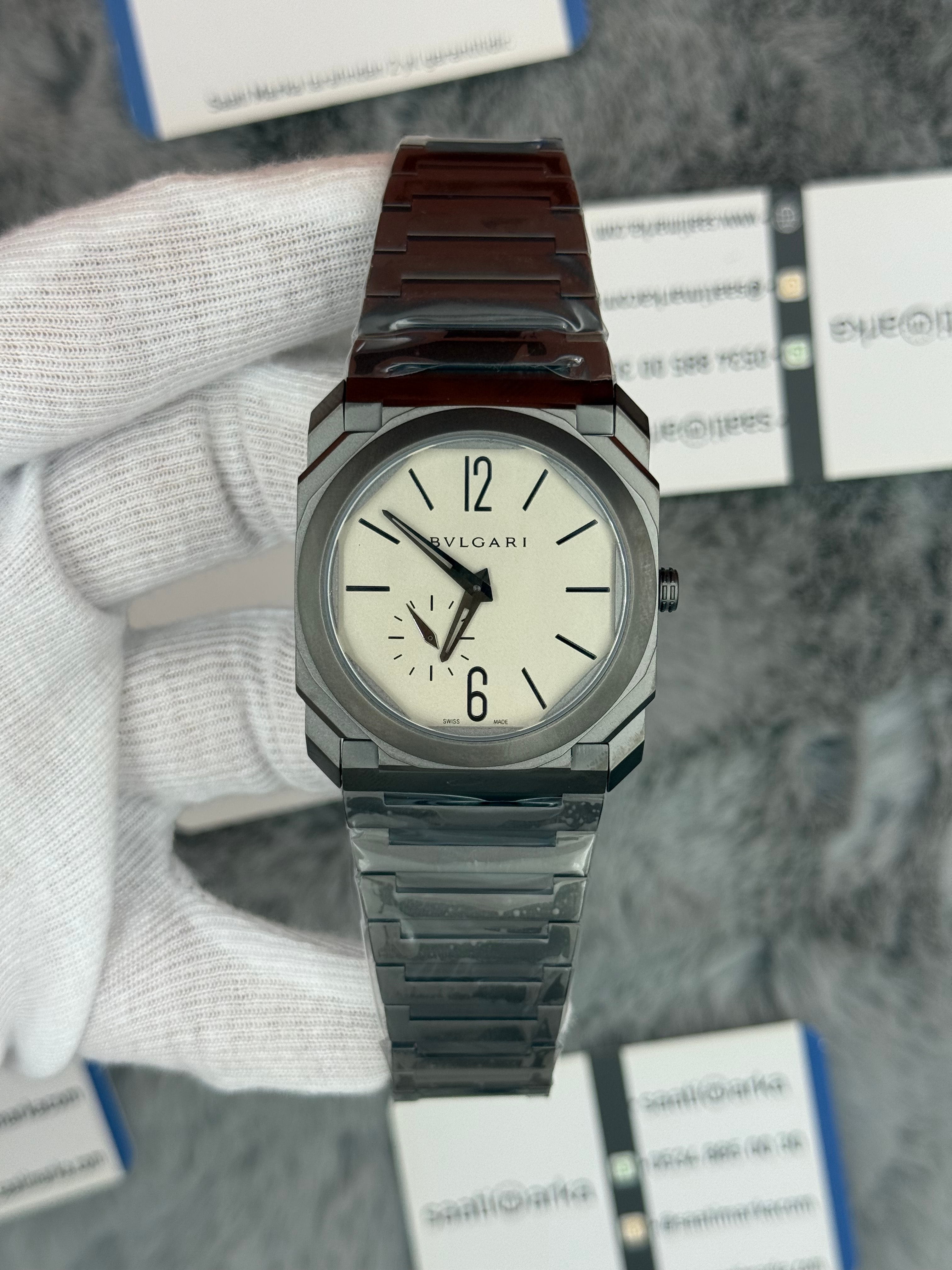 BVLGARİ octo antrasit 40mm erkek kol saati