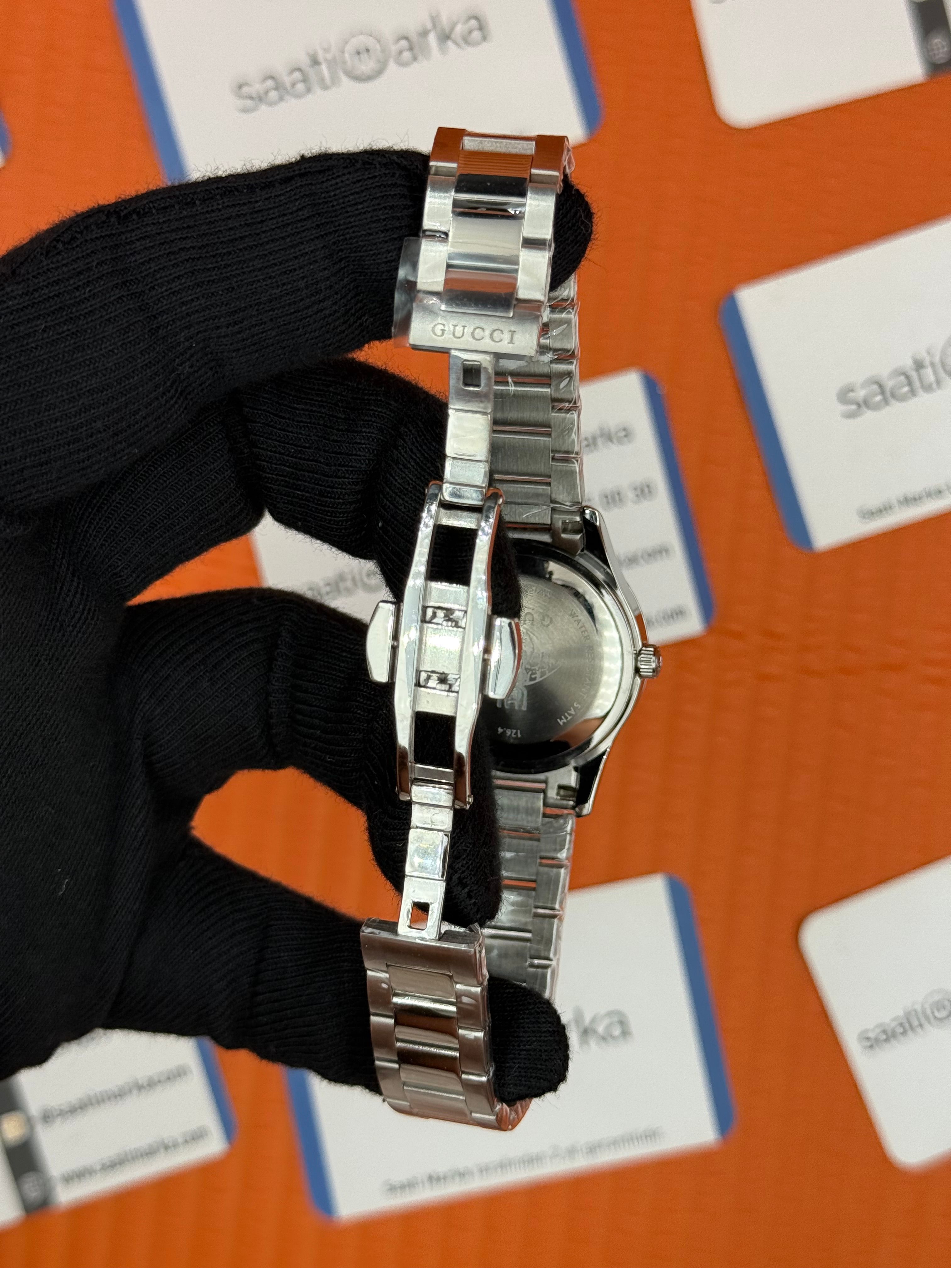 GUCCI YA1267176 yeşil siyah kadran silver kasa kordon kadın kol saati