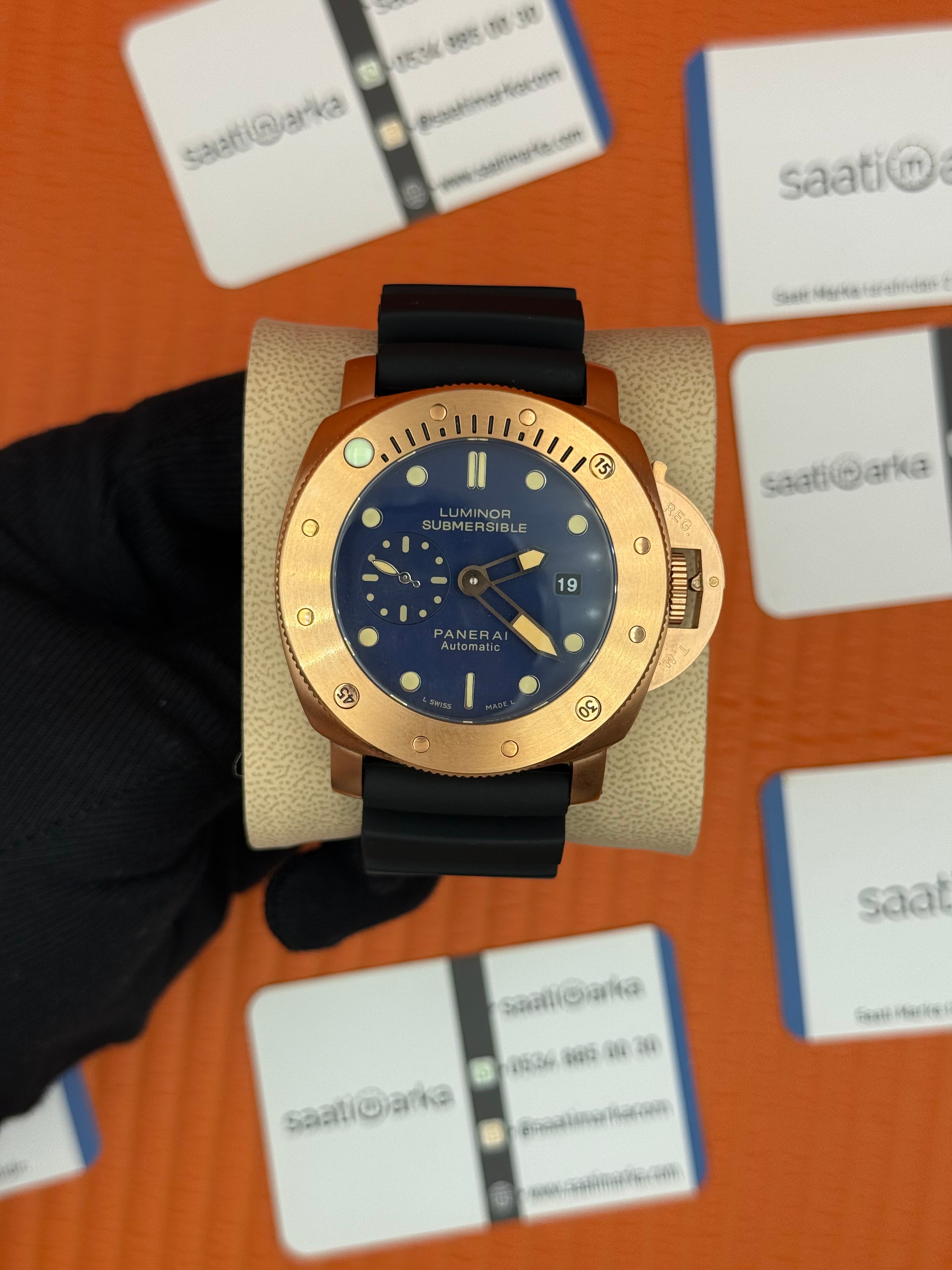 PANERAI submersible automatic siyah kauçuk kordon rose kasa lacivert kadran