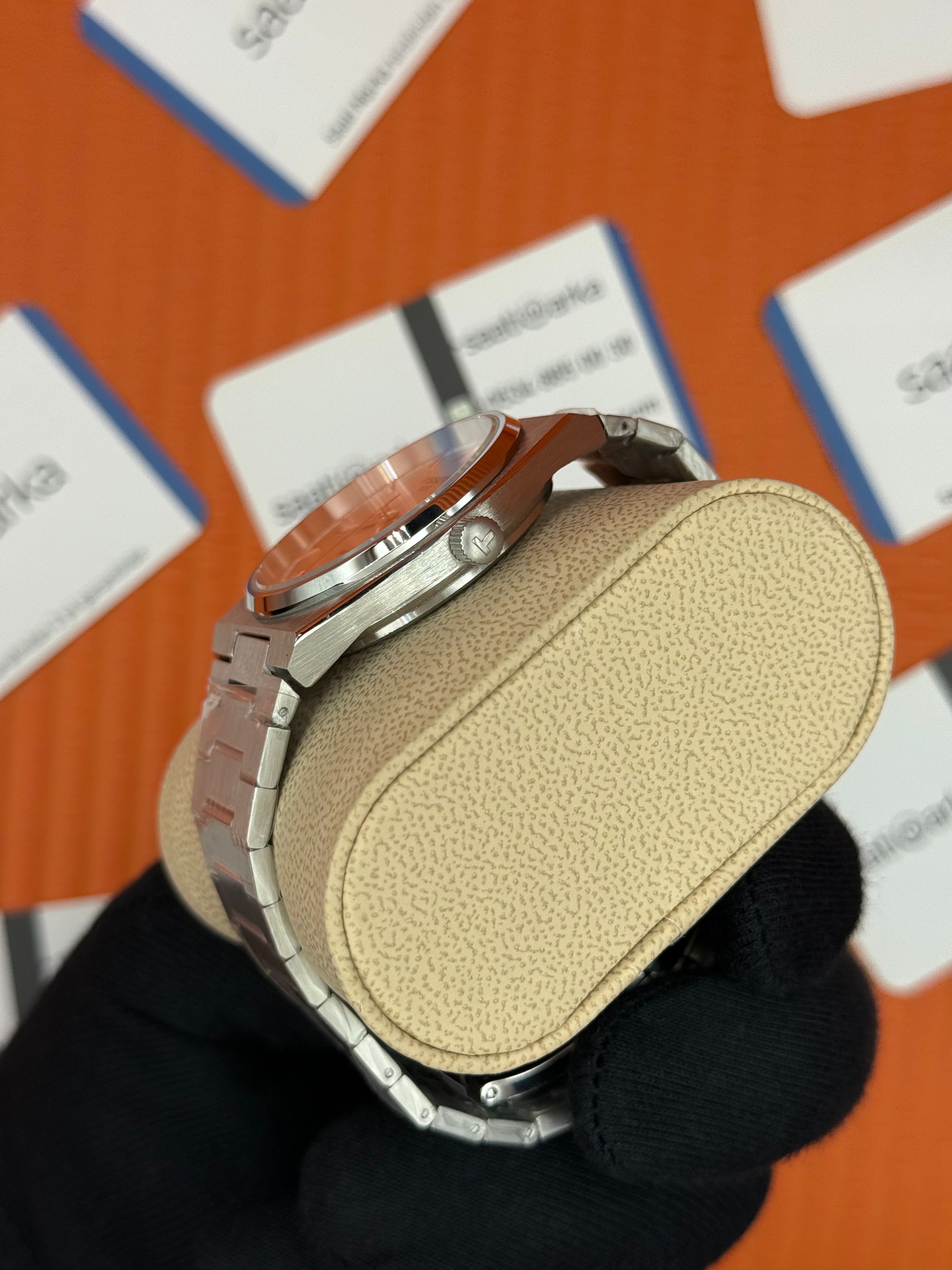 TISSOT PRX 40MM beyaz kadran silver kasa kordon erkek kol saati