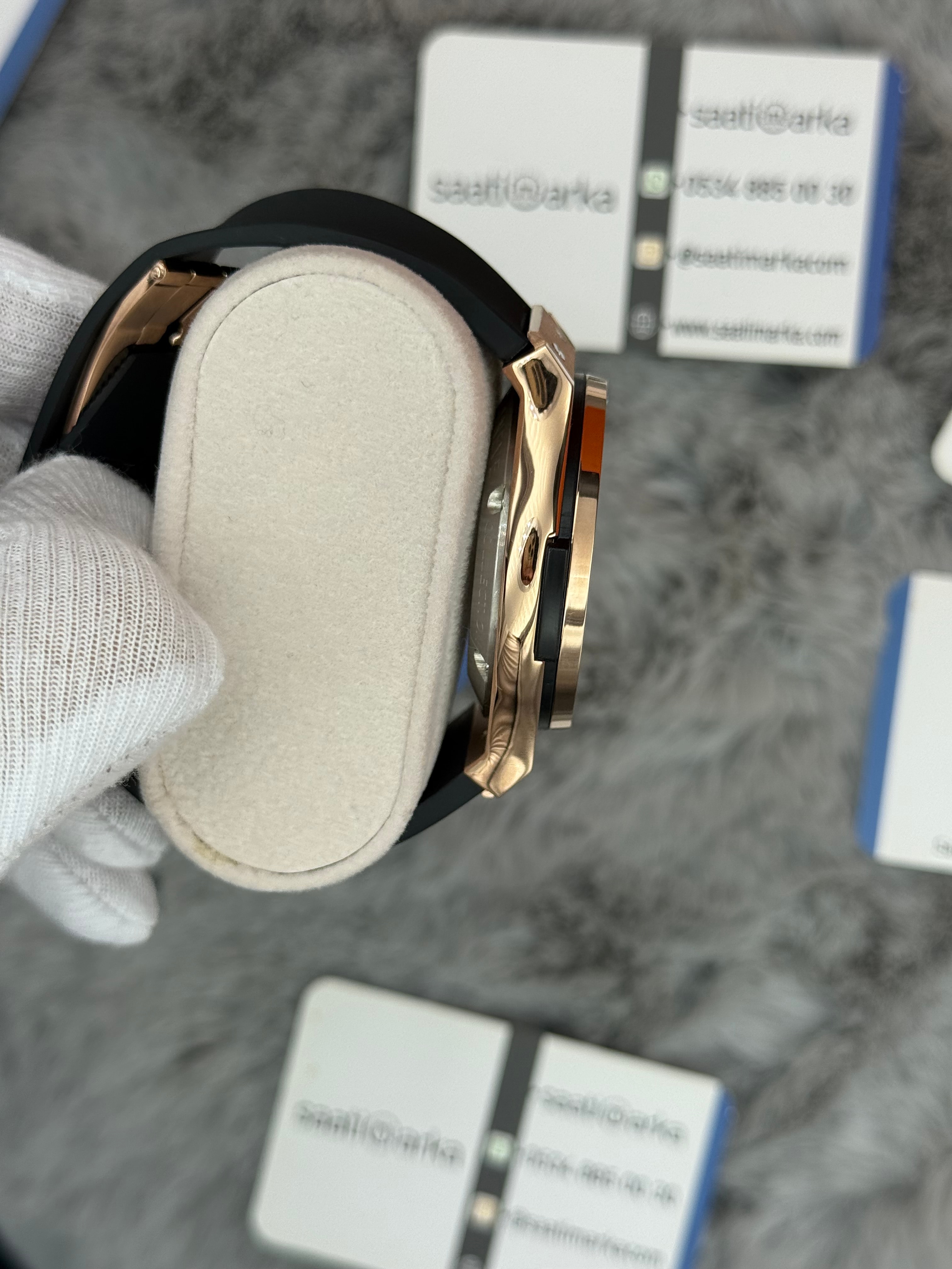 HUBLOT big bang tourbillon 41mm rose kasa siyah kauçuk kordon erkek kol saati